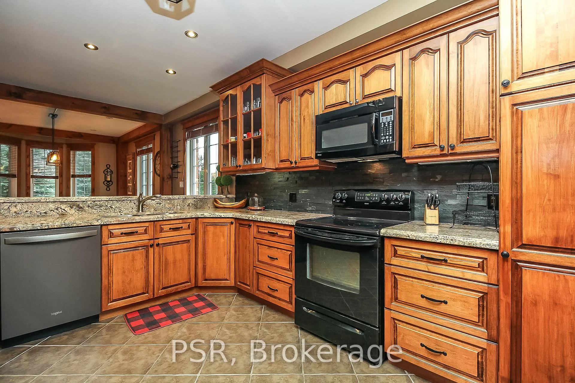 Photo 7 of 145 Snowbridge Way, Blue Mountains — HOMEH