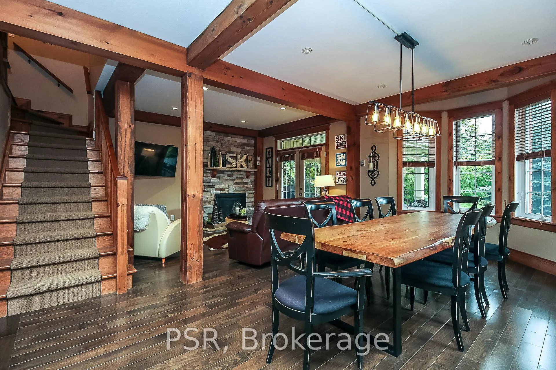 Photo 10 of 145 Snowbridge Way, Blue Mountains — HOMEH