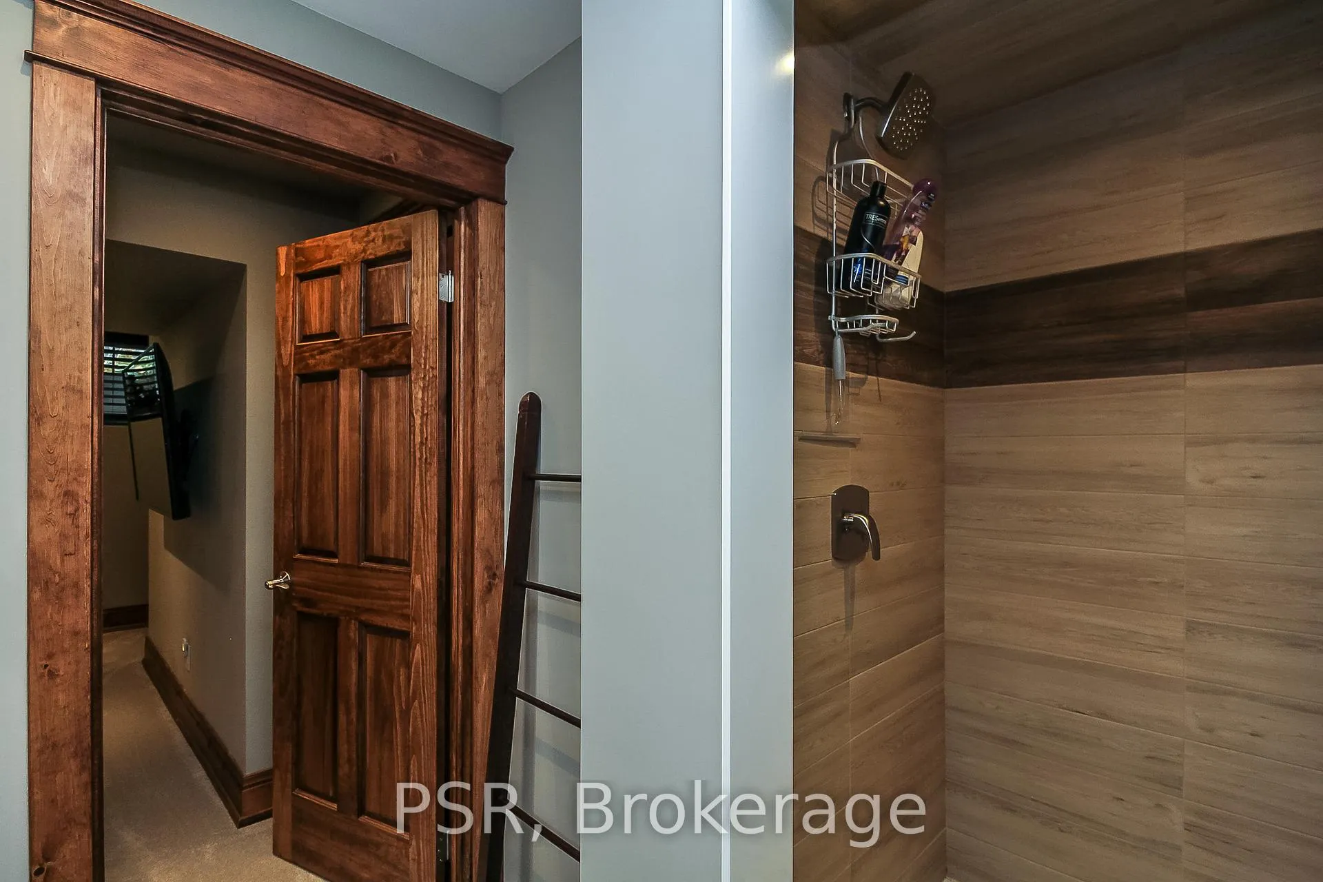 Photo 17 of 145 Snowbridge Way, Blue Mountains — HOMEH