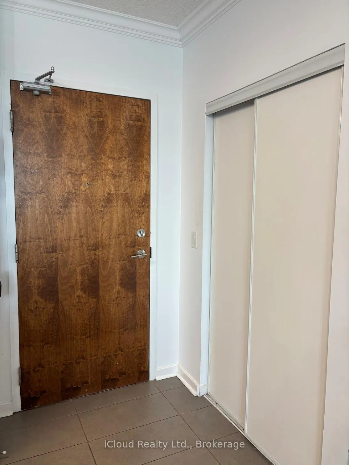 Photo 3 of Unit 309, 1235 Bayly Street, Pickering, Bay Ridges — HOMEH