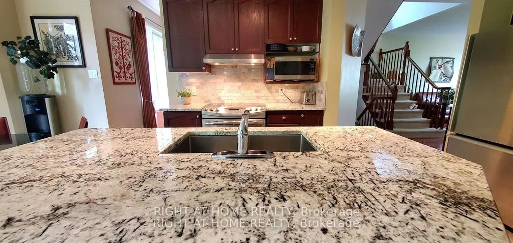 Photo 18 of 142 Windhurst Drive, Ottawa, Barrhaven East — HOMEH