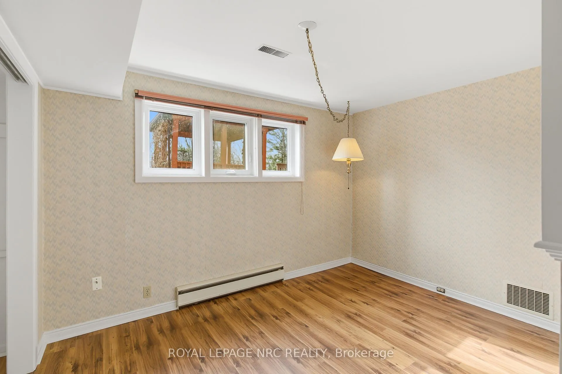 Photo 25 of 20 Colbeck Drive, Welland, Prince Charles — HOMEH