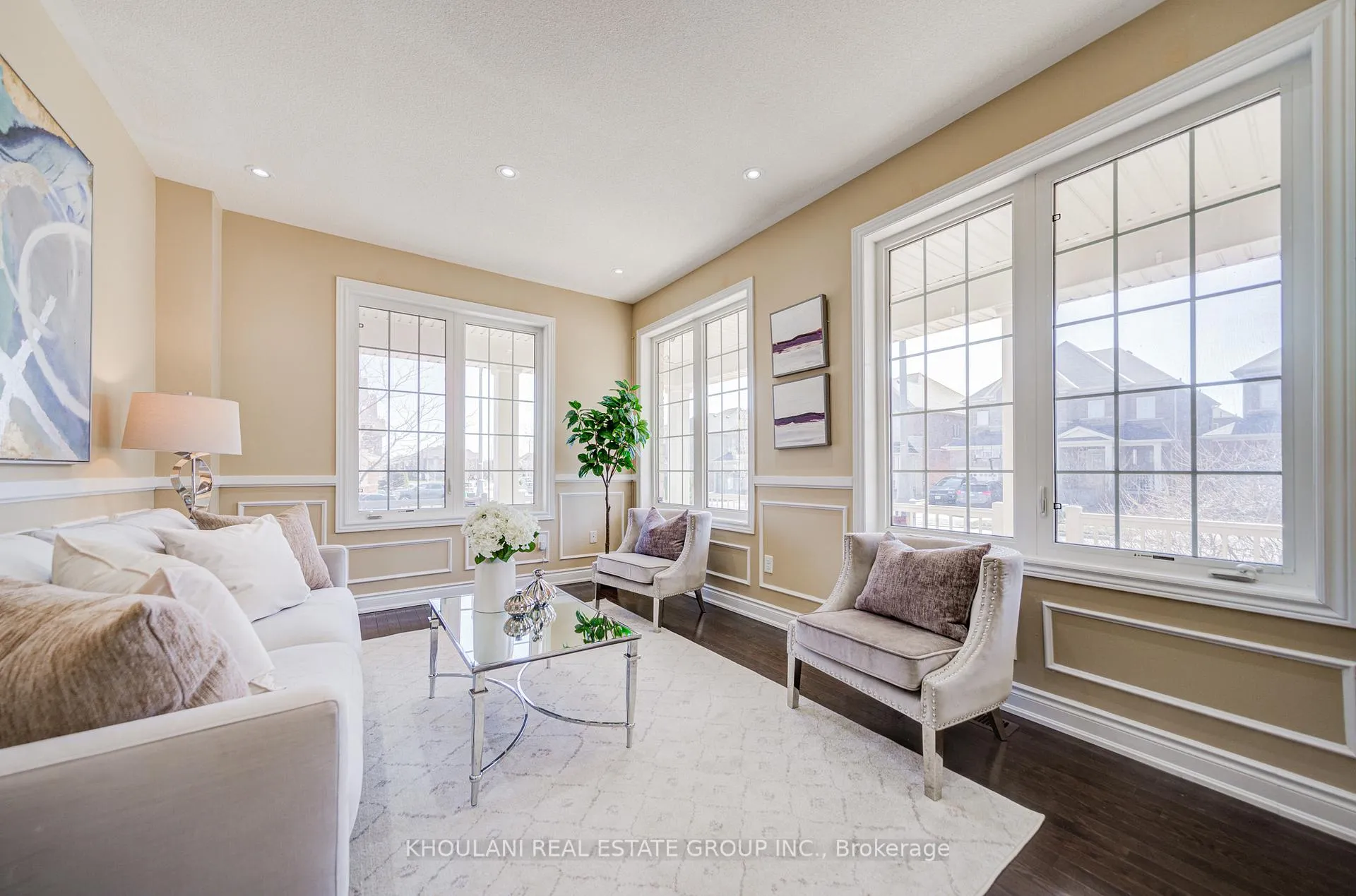 Photo 7 of 13 Brentwick Drive, Brampton, Credit Valley — HOMEH