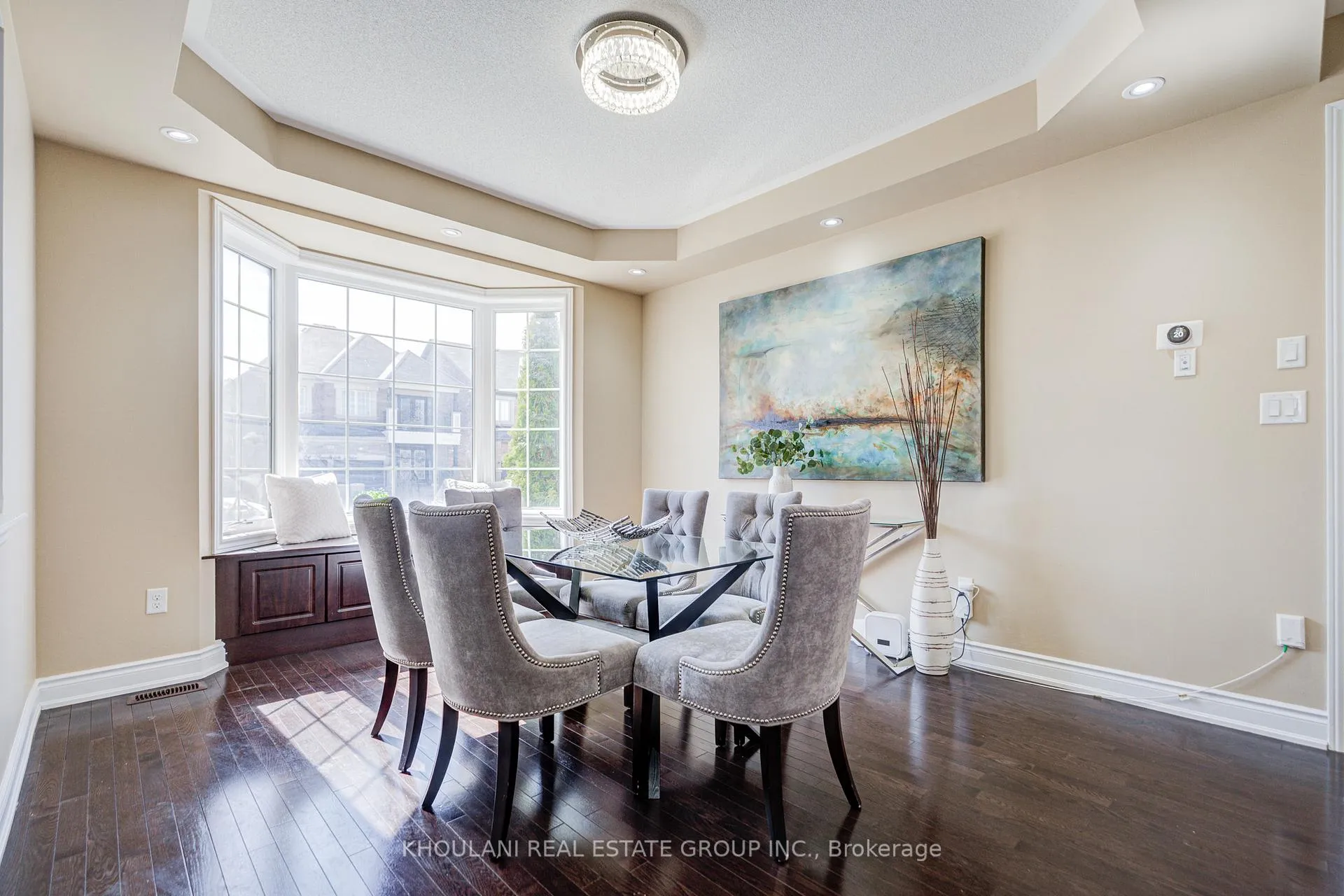 Photo 9 of 13 Brentwick Drive, Brampton, Credit Valley — HOMEH