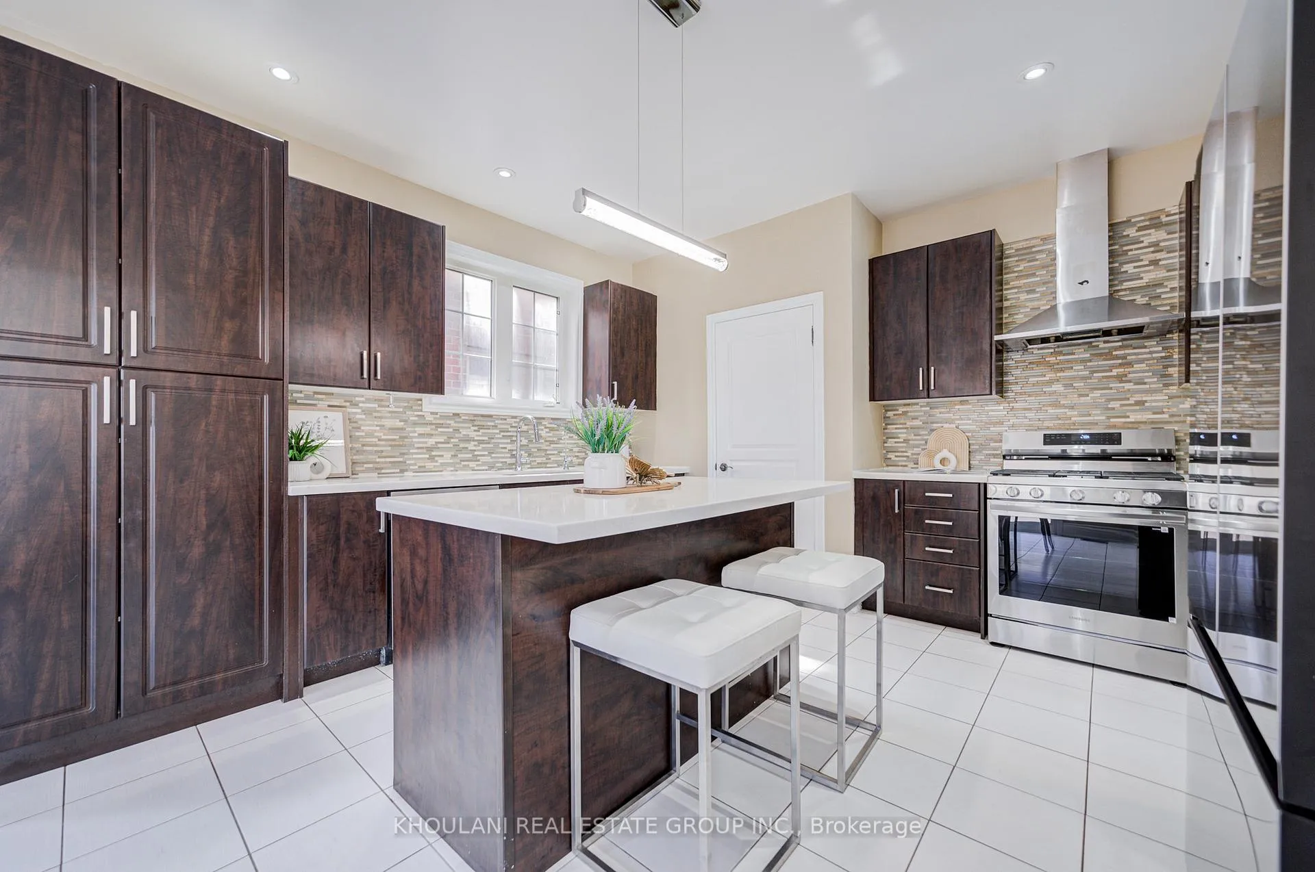 Photo 13 of 13 Brentwick Drive, Brampton, Credit Valley — HOMEH
