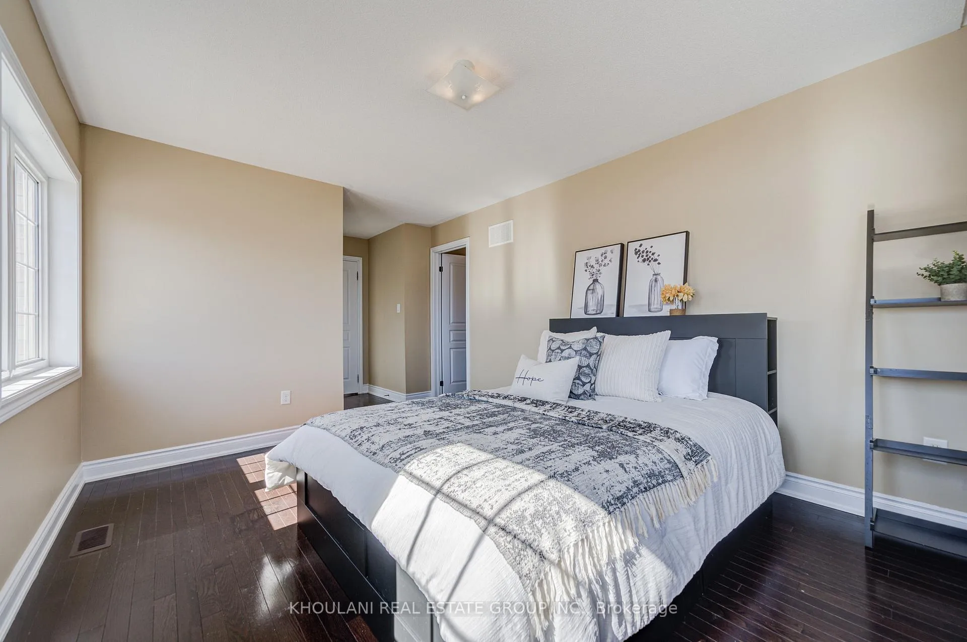 Photo 29 of 13 Brentwick Drive, Brampton, Credit Valley — HOMEH