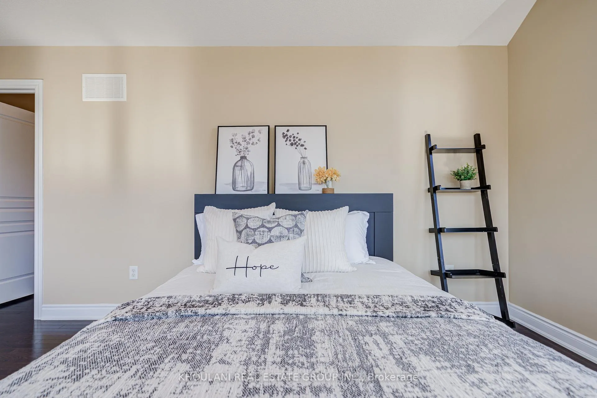 Photo 31 of 13 Brentwick Drive, Brampton, Credit Valley — HOMEH