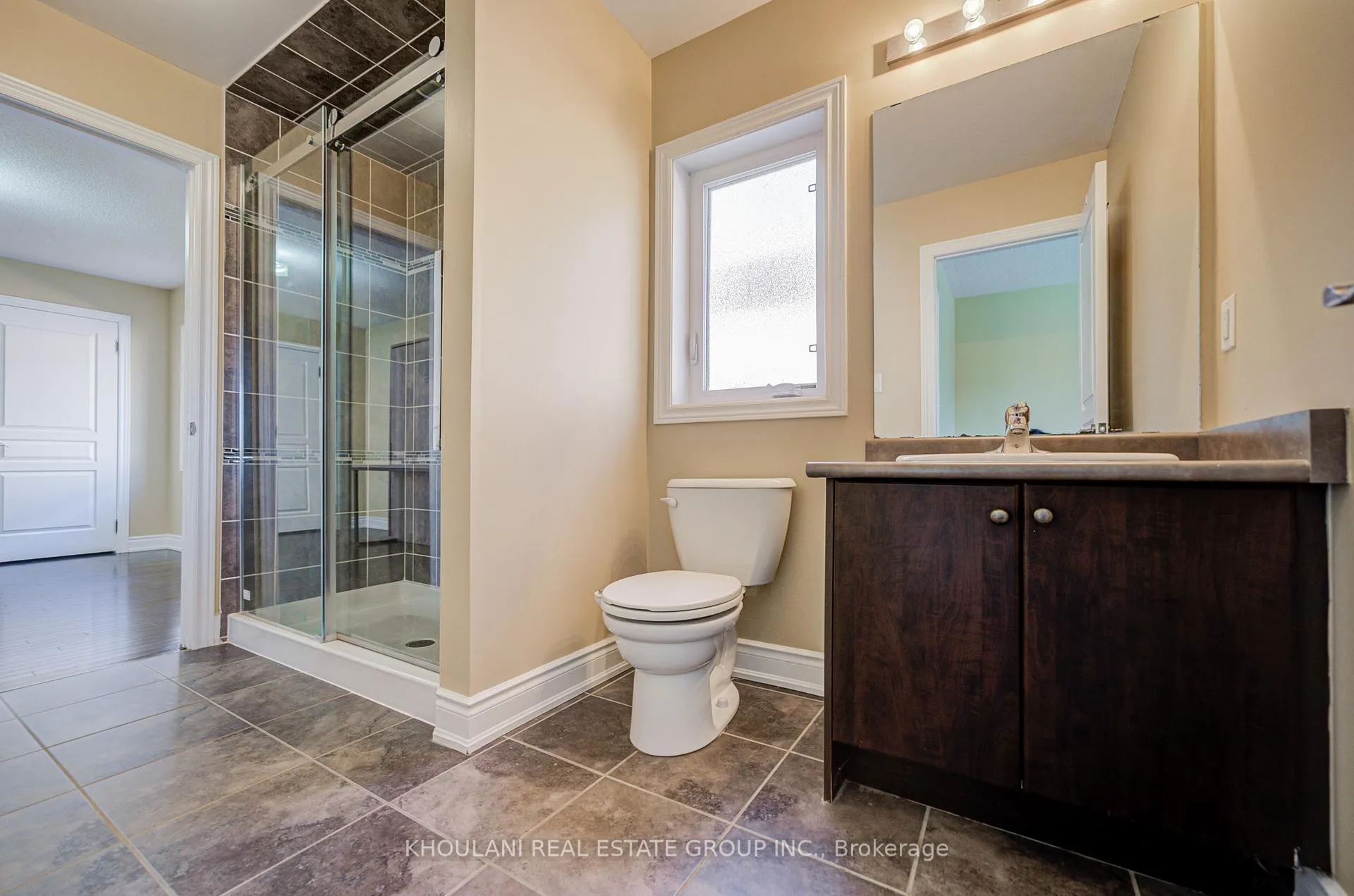 Photo 33 of 13 Brentwick Drive, Brampton, Credit Valley — HOMEH