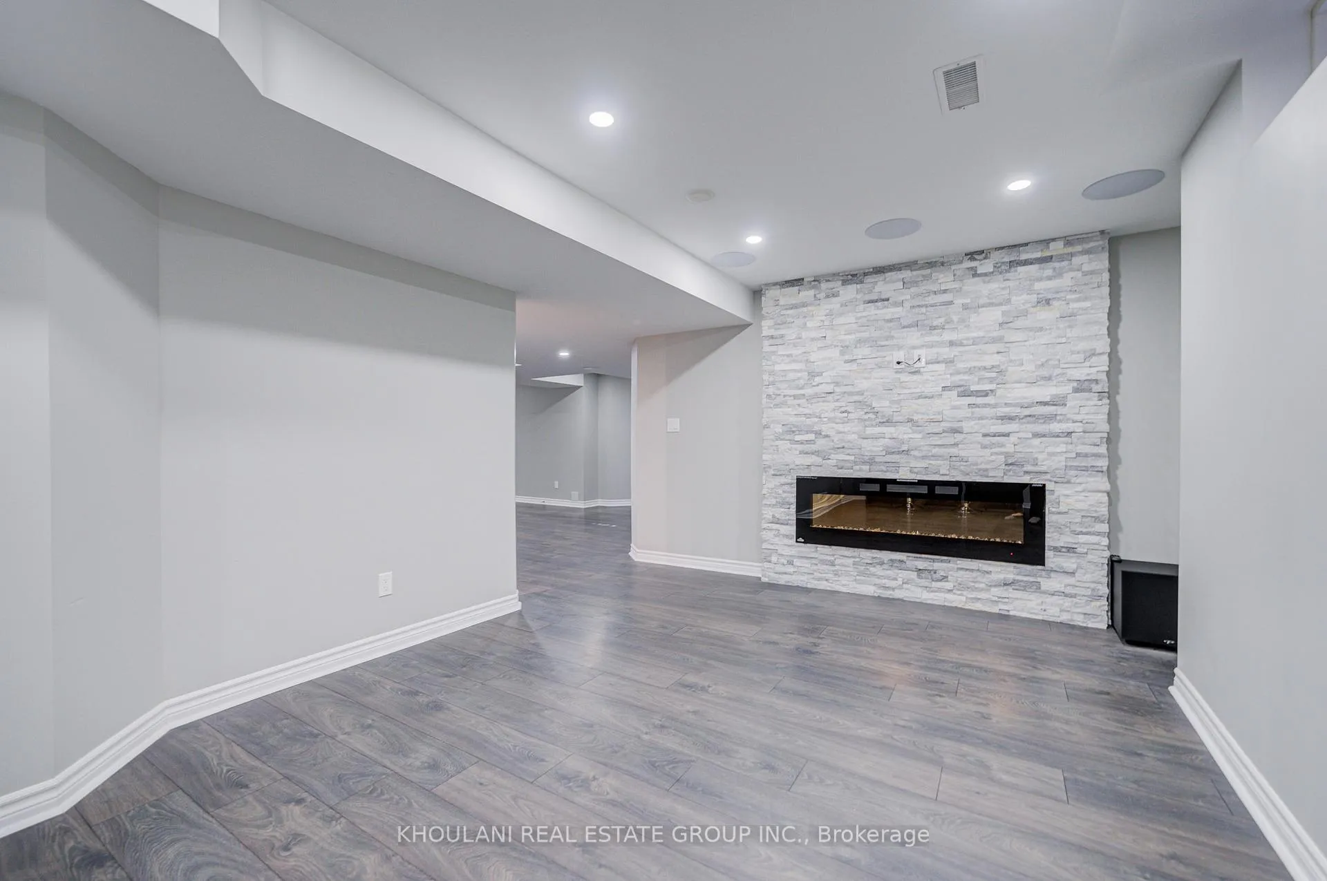 Photo 40 of 13 Brentwick Drive, Brampton, Credit Valley — HOMEH
