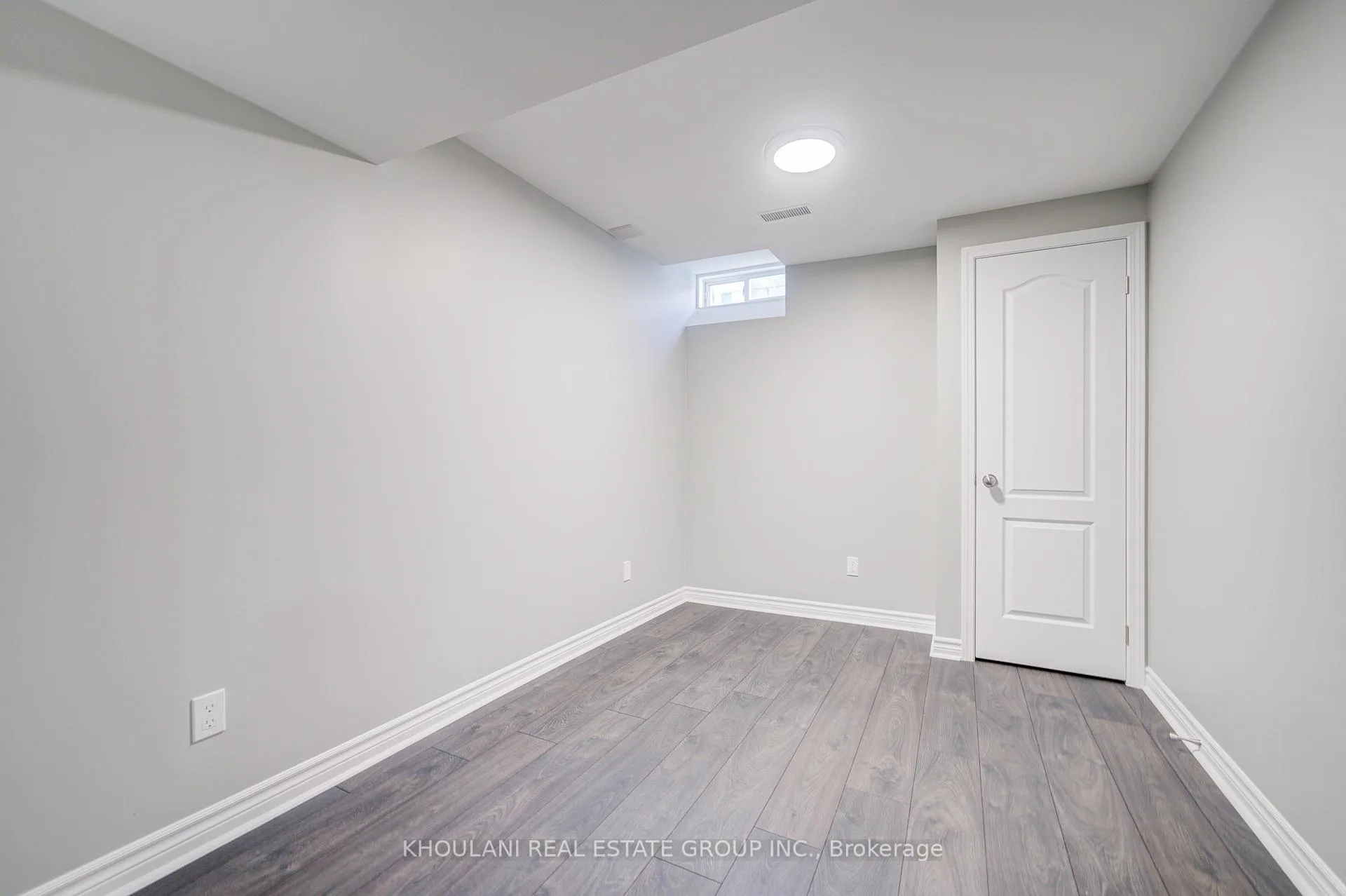 Photo 41 of 13 Brentwick Drive, Brampton, Credit Valley — HOMEH