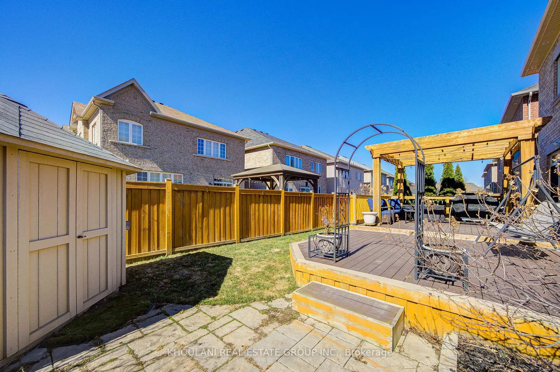 Photo 48 of 13 Brentwick Drive, Brampton, Credit Valley — HOMEH