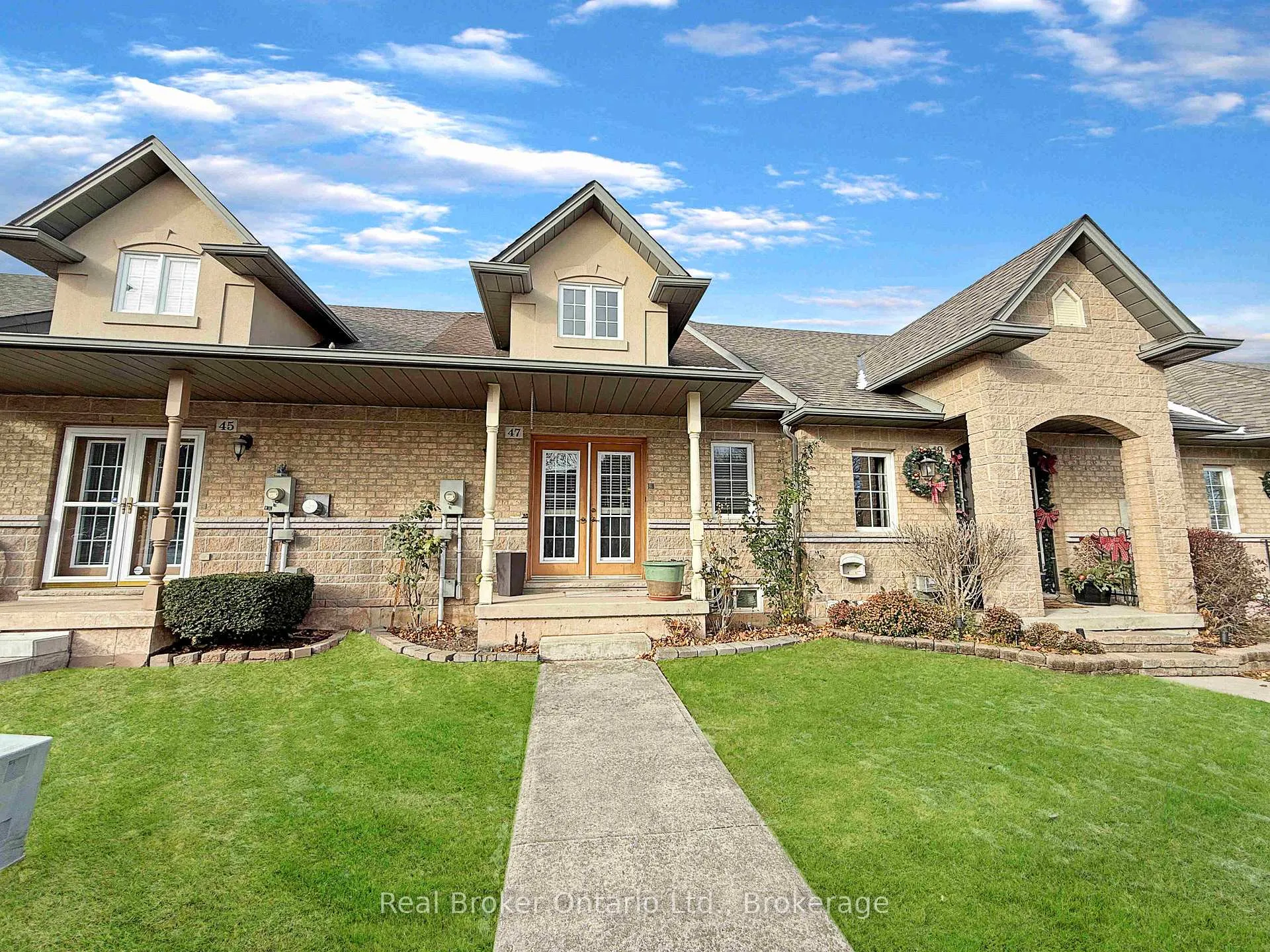 Front of 47 Dynasty Avenue