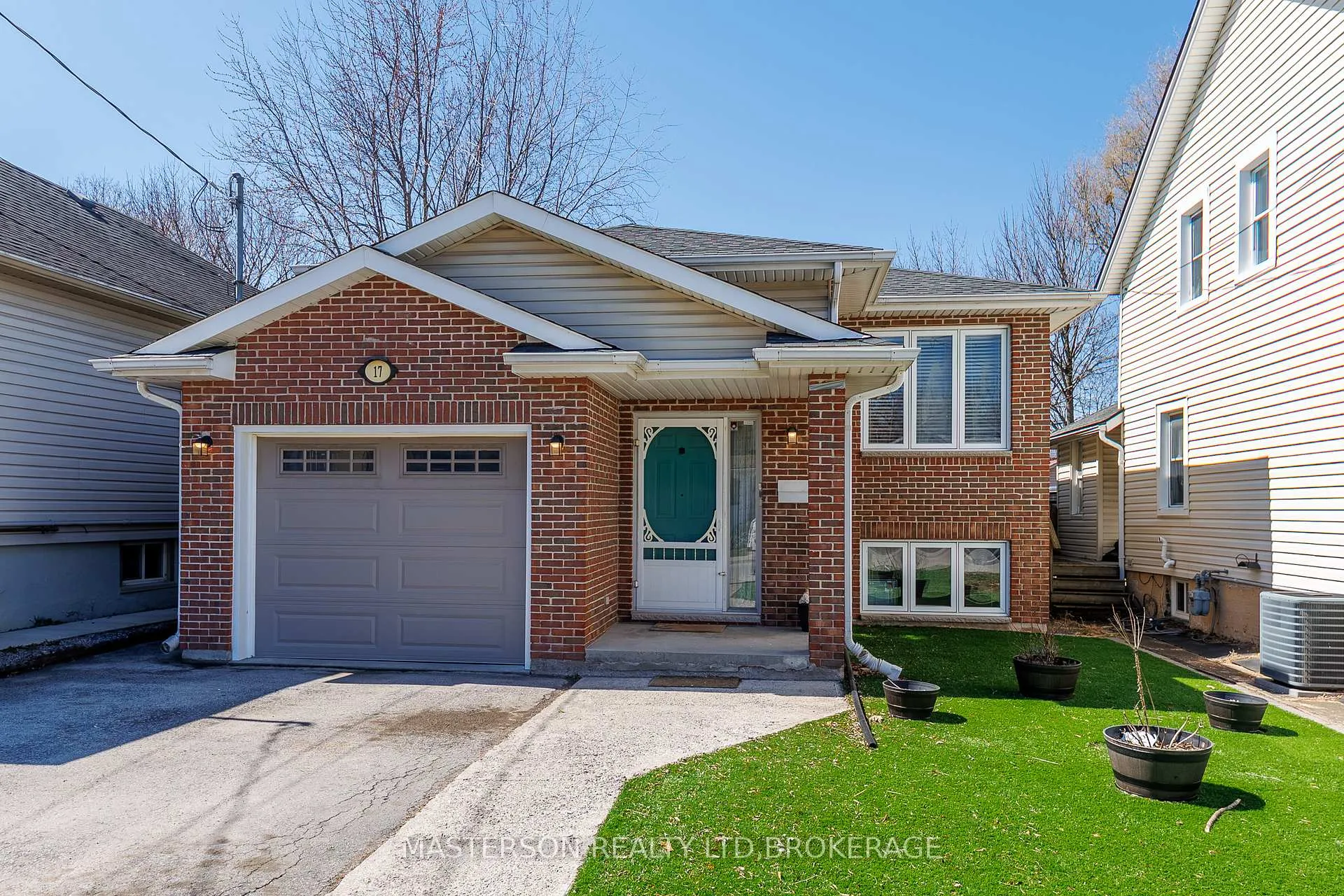 Photo 1 of 17 Lorne Street, St. Catharines, E. Chester — HOMEH