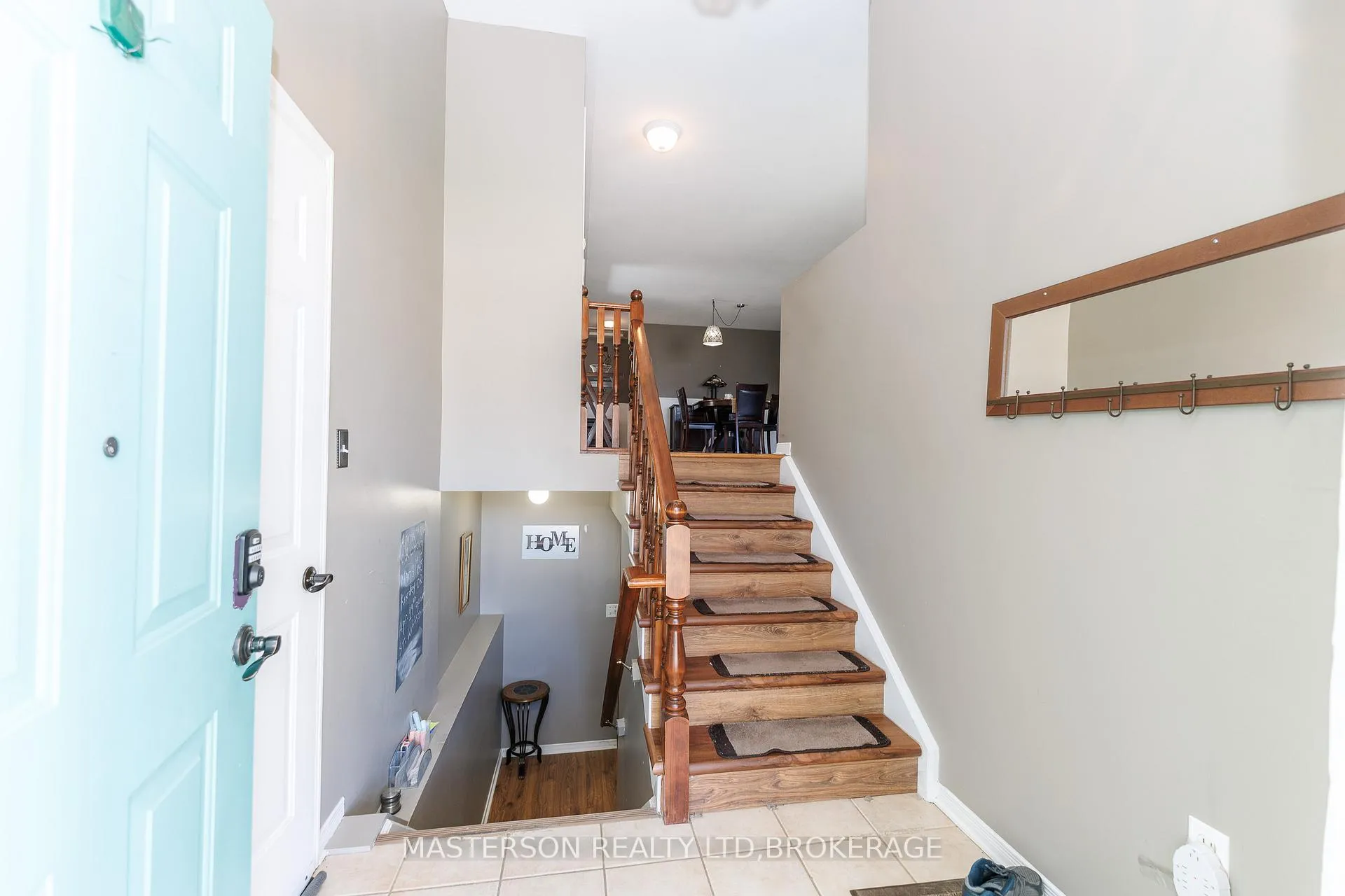 Photo 3 of 17 Lorne Street, St. Catharines, E. Chester — HOMEH