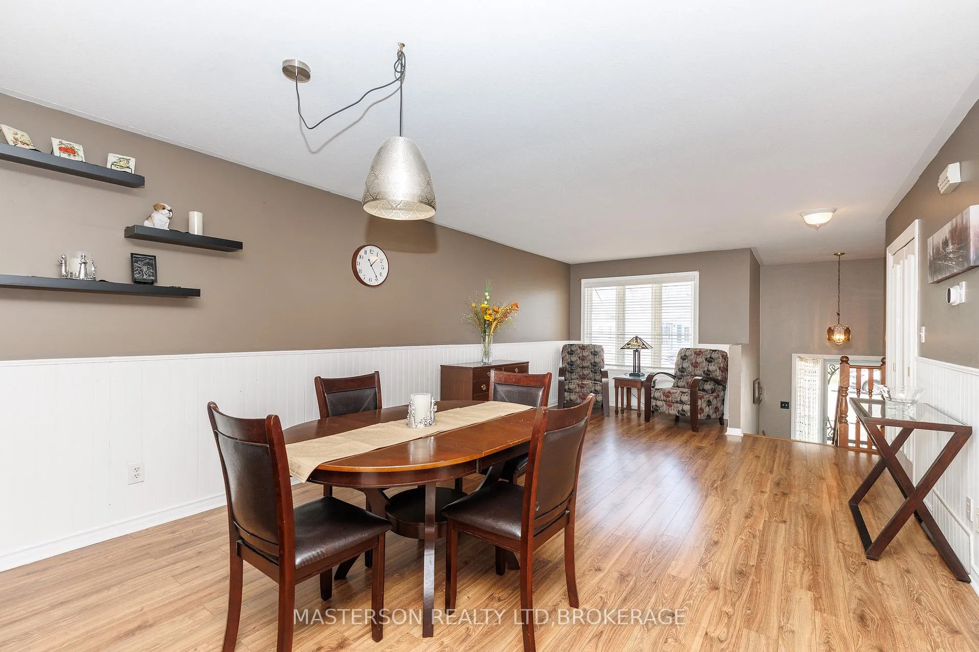 Photo 4 of 17 Lorne Street, St. Catharines, E. Chester — HOMEH