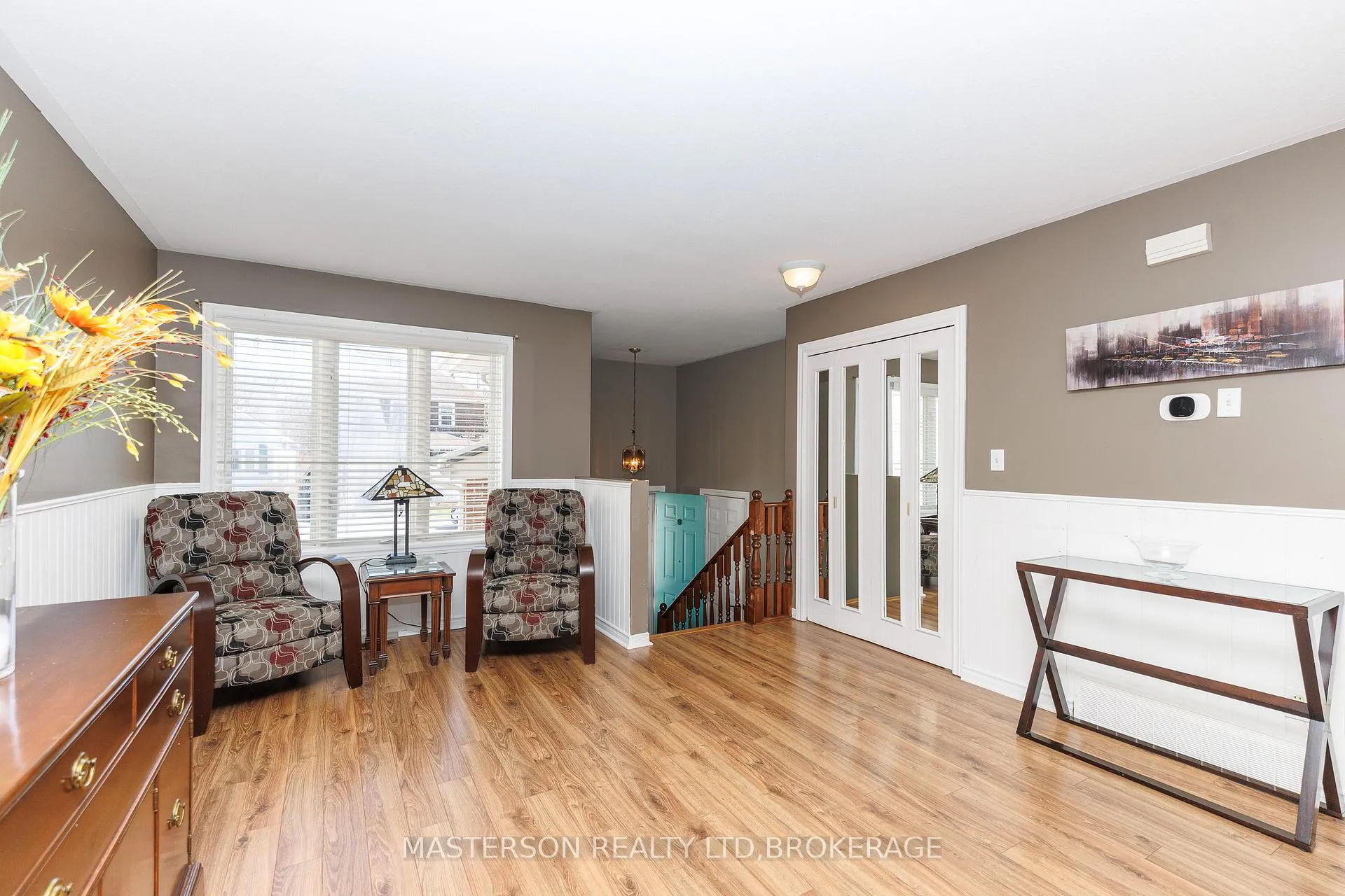 Photo 6 of 17 Lorne Street, St. Catharines, E. Chester — HOMEH