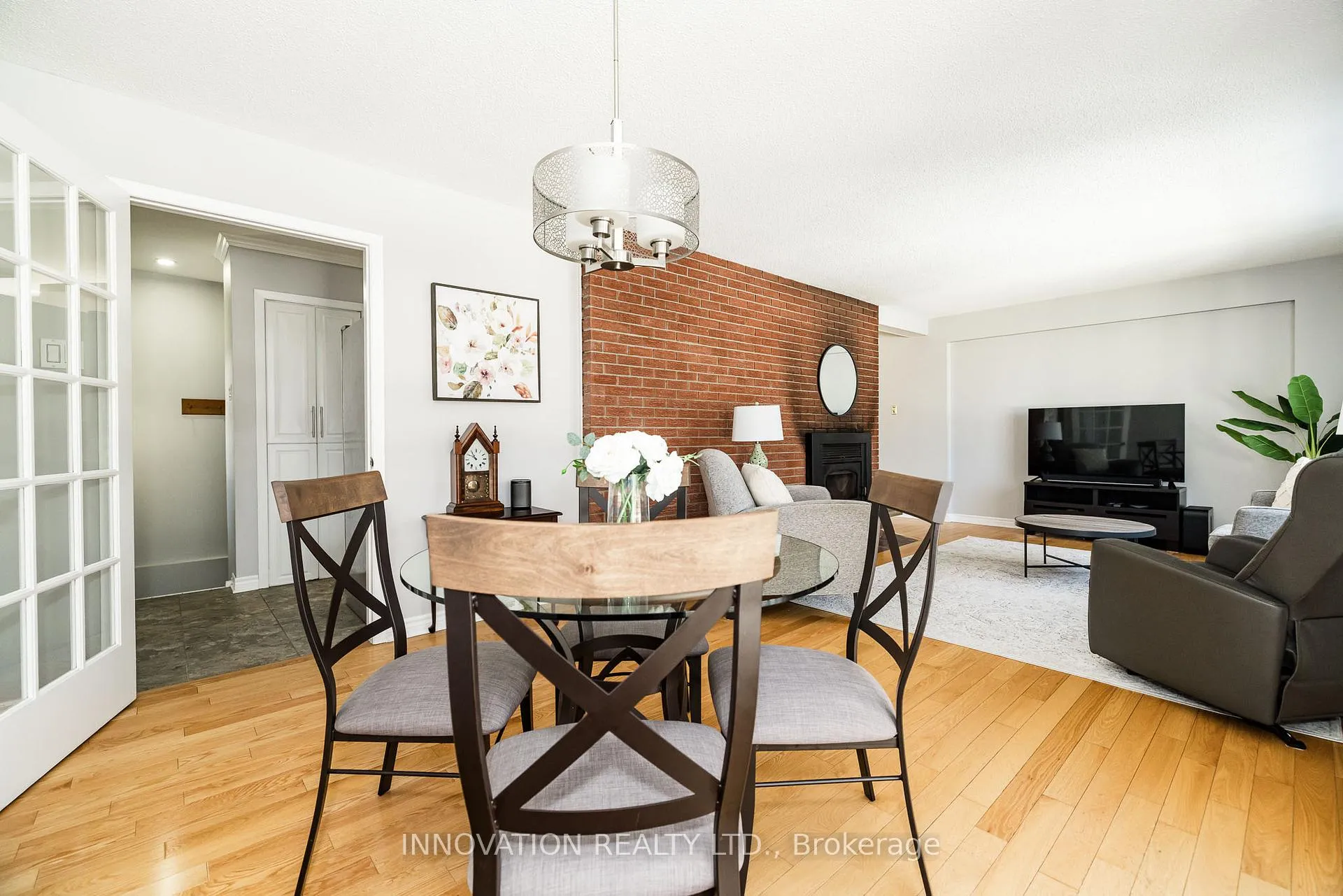 Photo 8 of 1303 Fairway Drive, Ottawa, Manotick South to Roger Stevens — HOMEH