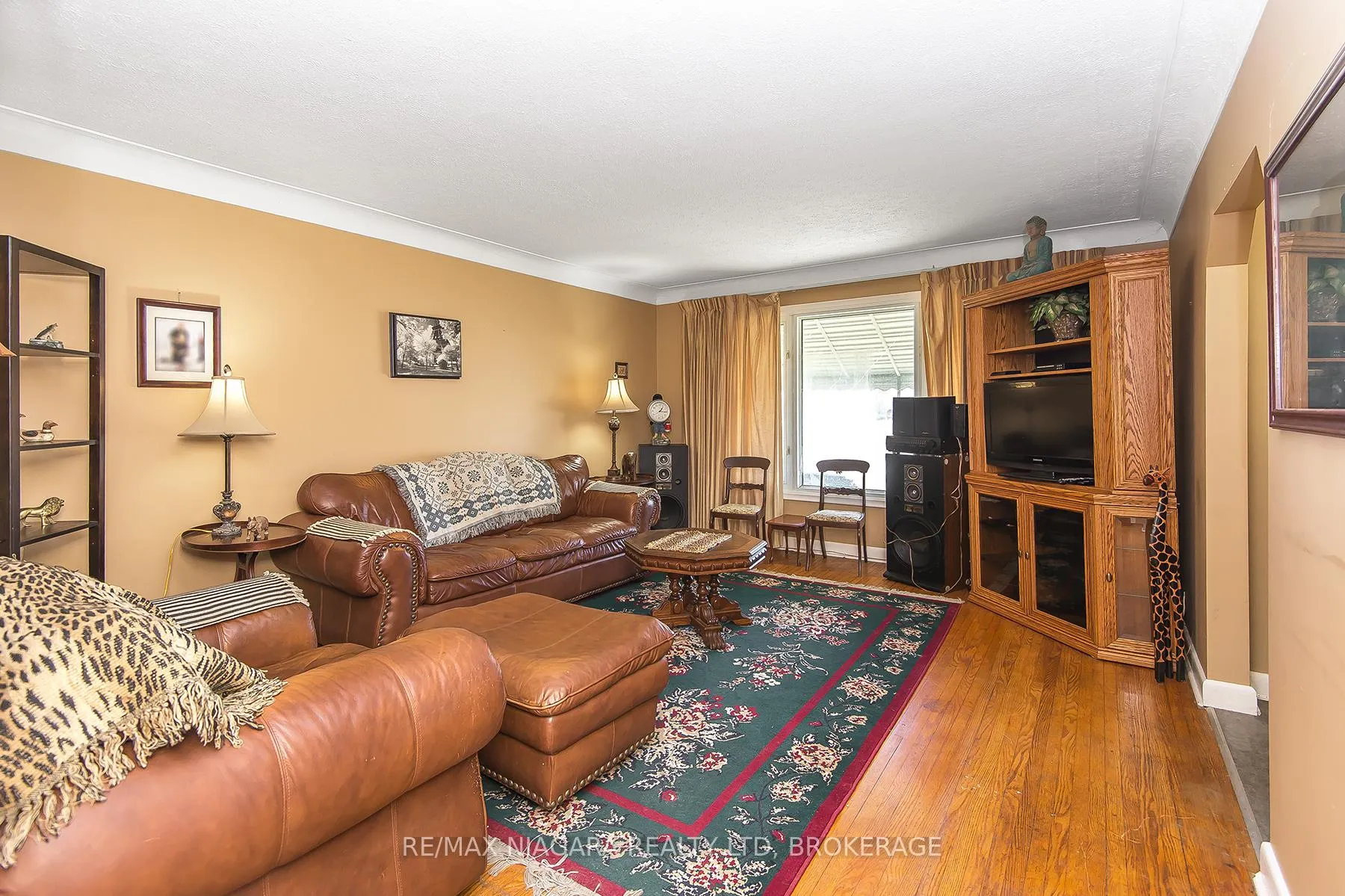 Photo 6 of 88 Golden Boulevard E, Welland, Lincoln/Crowland — HOMEH