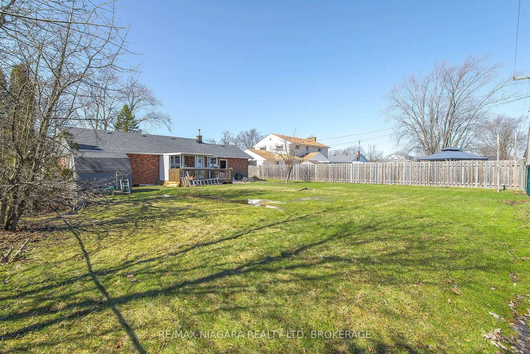 Photo 26 of 88 Golden Boulevard E, Welland, Lincoln/Crowland — HOMEH