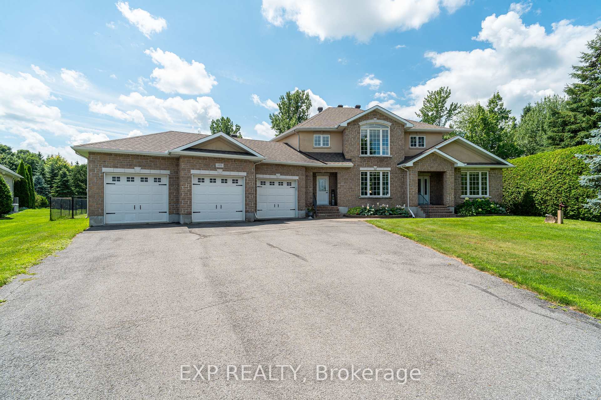 Photo 1 of 1125 Waterpark Place, Ottawa, Manotick Long Island & Nicholls Island — HOMEH