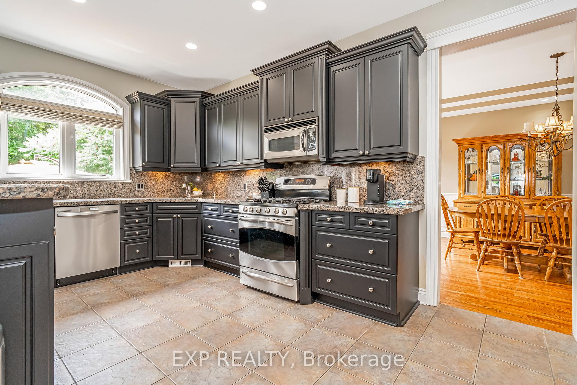 Photo 7 of 1125 Waterpark Place, Ottawa, Manotick Long Island & Nicholls Island — HOMEH