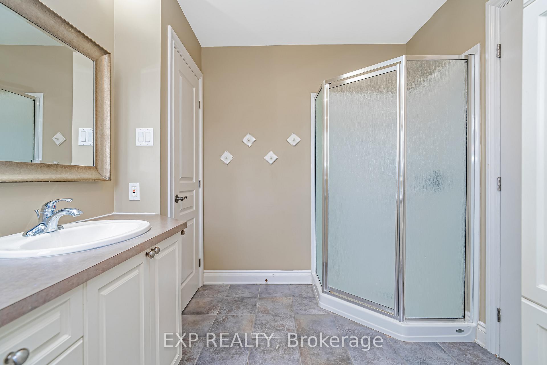 Photo 26 of 1125 Waterpark Place, Ottawa, Manotick Long Island & Nicholls Island — HOMEH