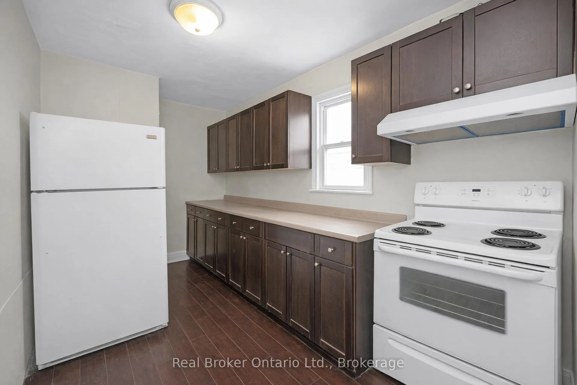 Photo 12 of 43 Sterling Street, Hamilton, Westdale — HOMEH
