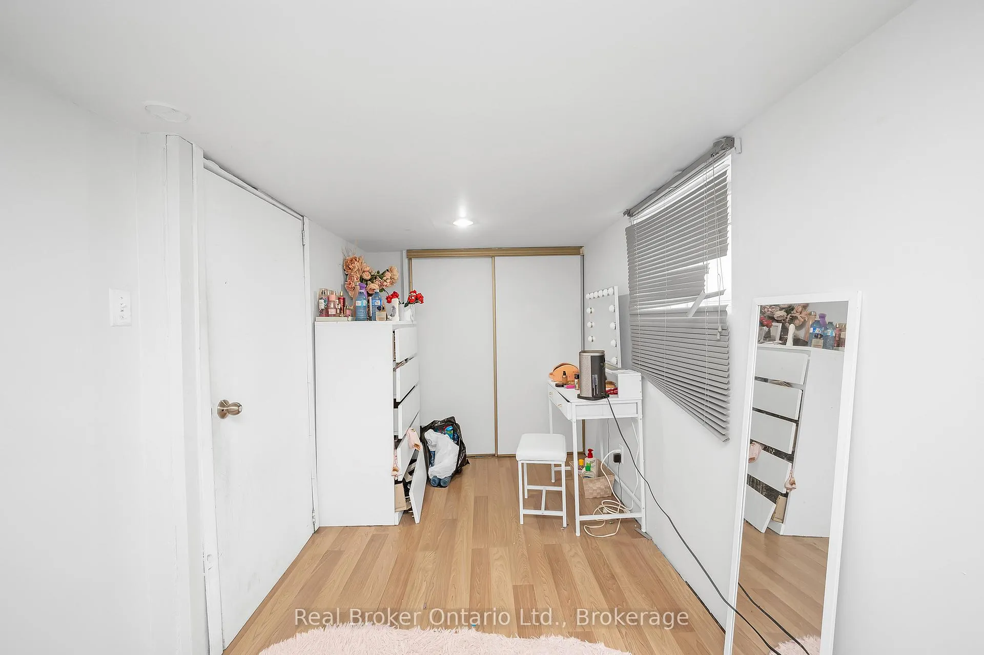 Photo 26 of 43 Sterling Street, Hamilton, Westdale — HOMEH