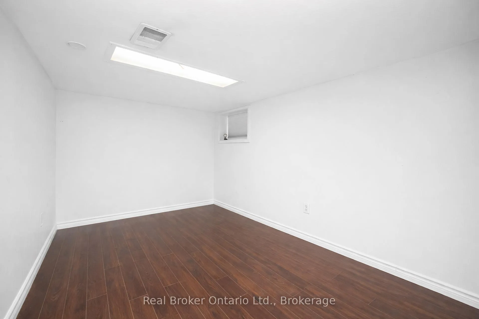 Photo 27 of 43 Sterling Street, Hamilton, Westdale — HOMEH