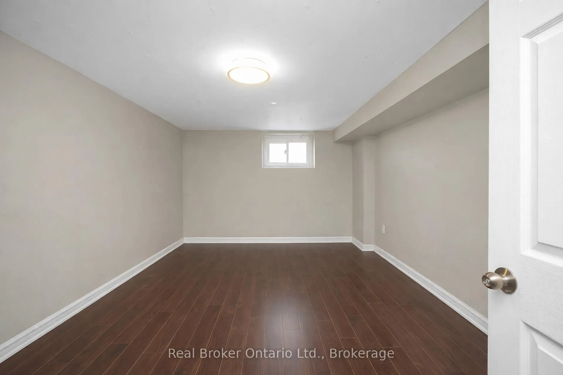 Photo 29 of 43 Sterling Street, Hamilton, Westdale — HOMEH