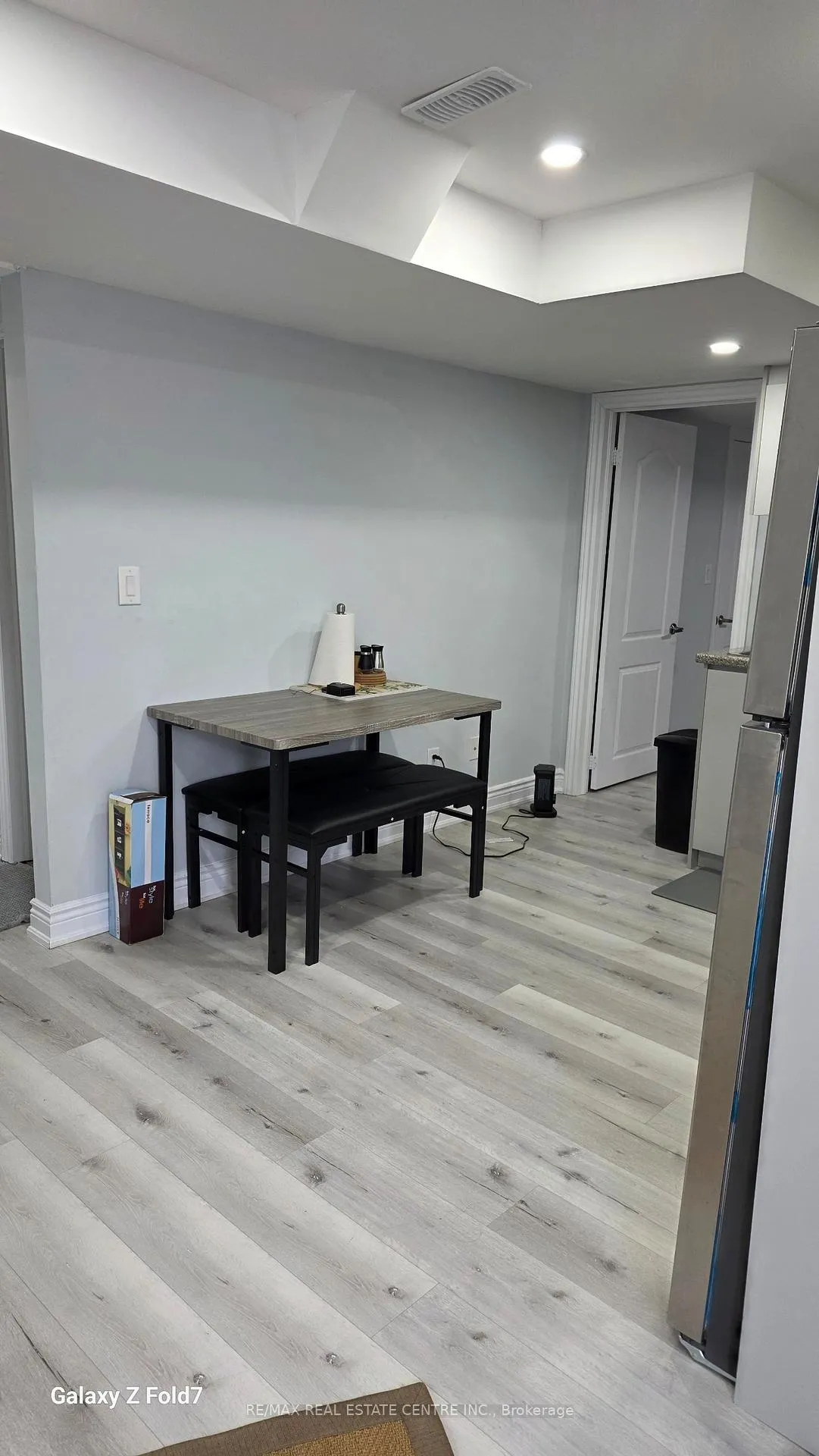 Photo 8 of 726 Dolby Crescent, Milton, Beaty — HOMEH