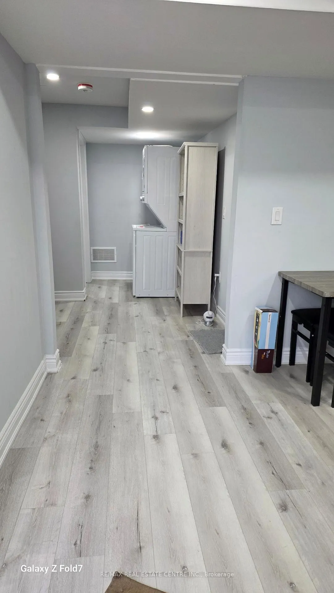 Photo 9 of 726 Dolby Crescent, Milton, Beaty — HOMEH