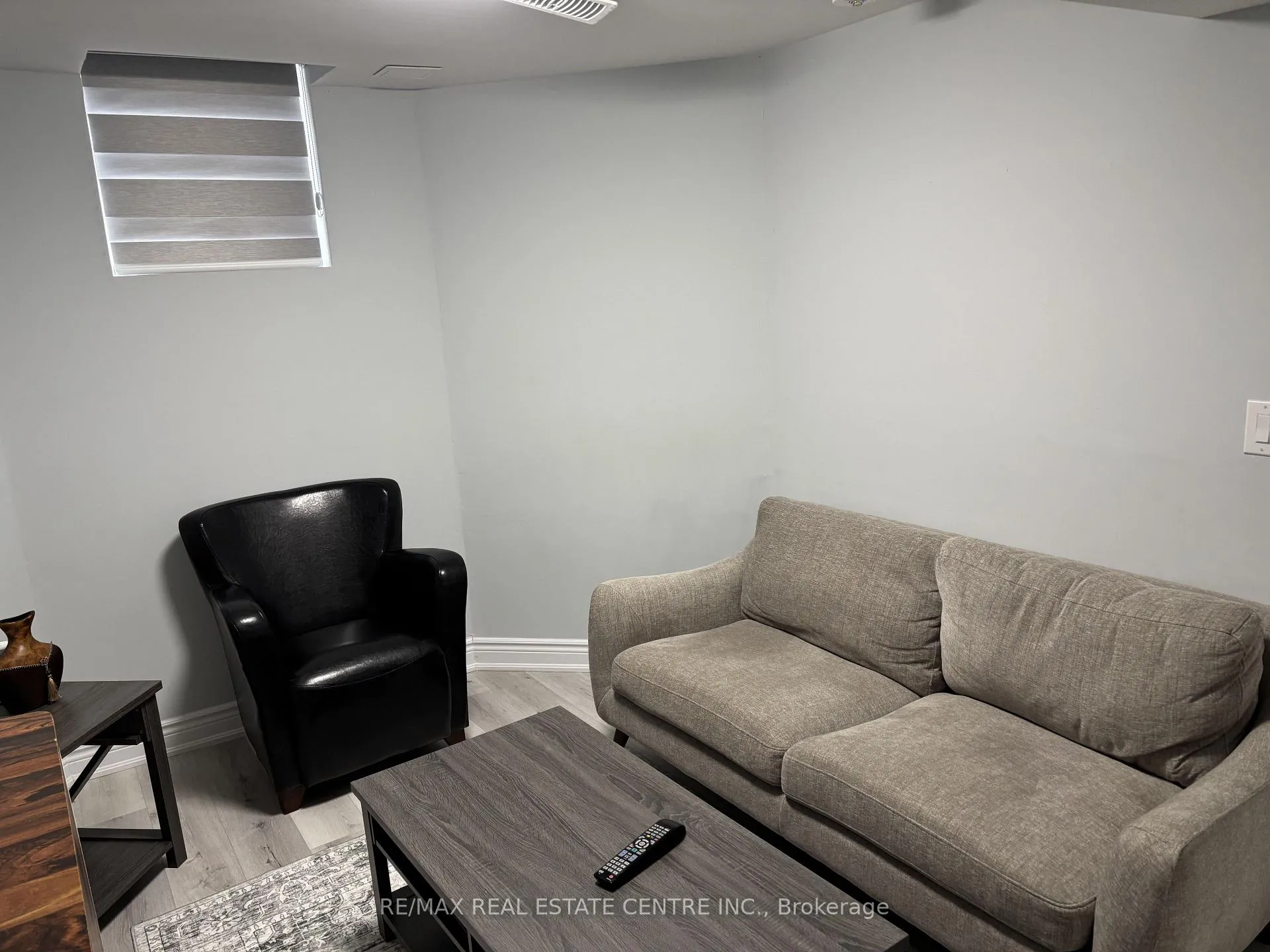Photo 20 of 726 Dolby Crescent, Milton, Beaty — HOMEH
