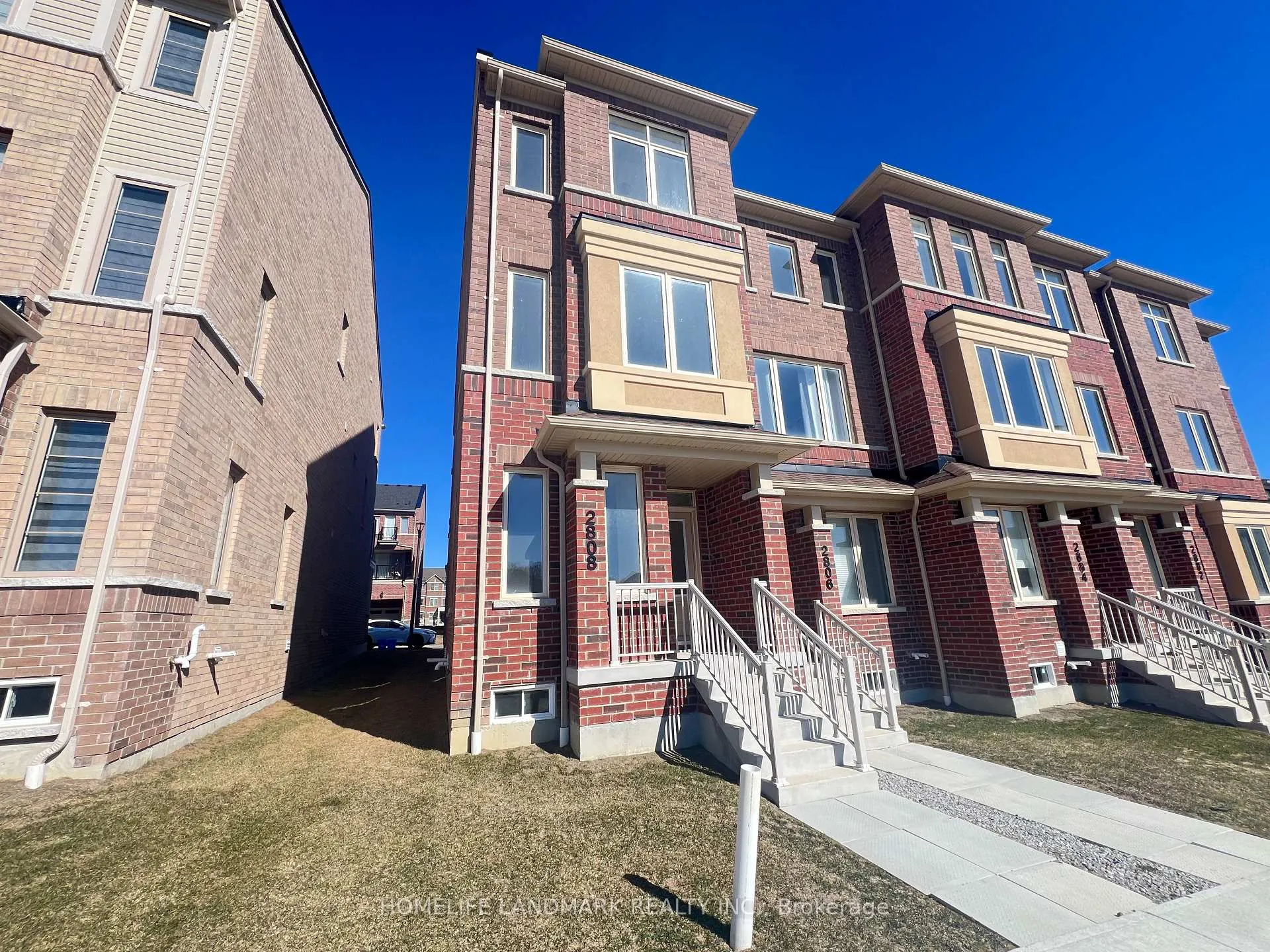 Photo 3 of 2808 Tippett Mews, Pickering, Rural Pickering — HOMEH