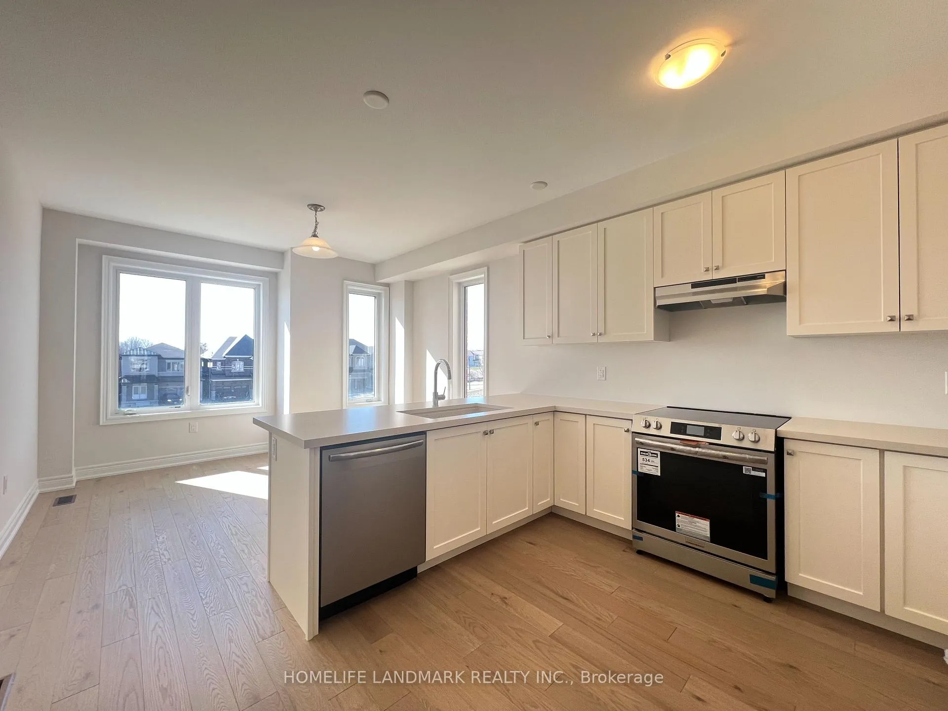 Photo 19 of 2808 Tippett Mews, Pickering, Rural Pickering — HOMEH