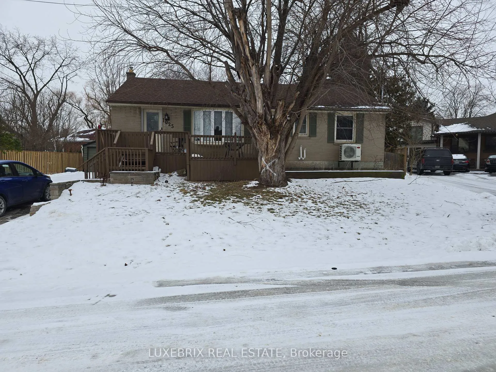 Photo 1 of 1025 Wayne Place, Burlington, LaSalle — HOMEH
