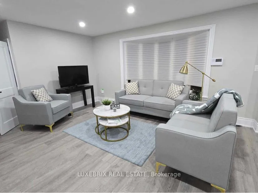 Photo 4 of 1025 Wayne Place, Burlington, LaSalle — HOMEH