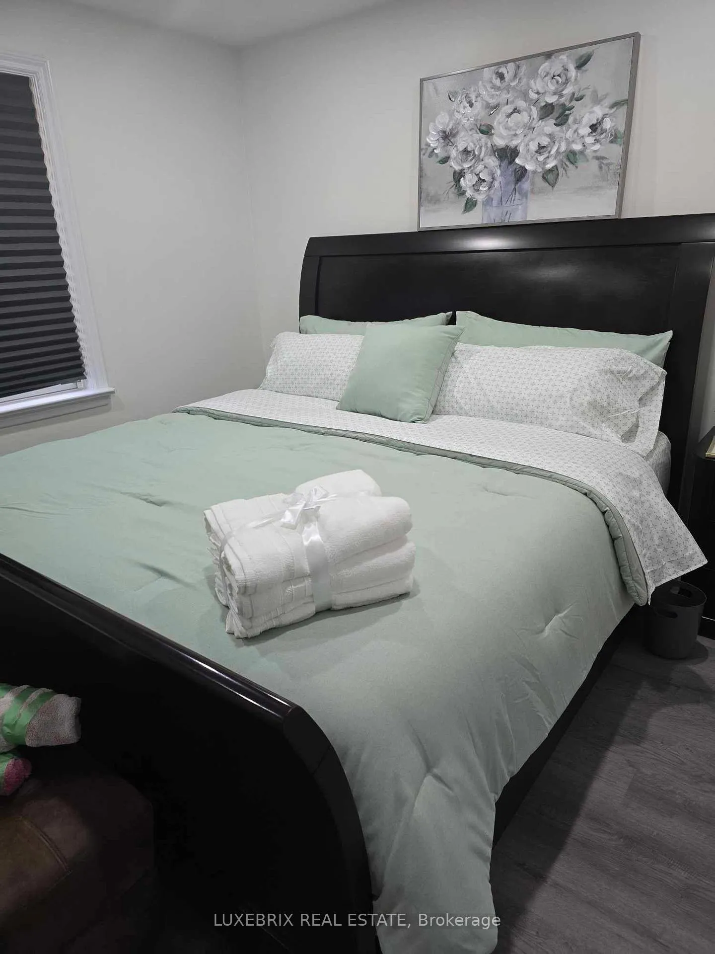 Photo 10 of 1025 Wayne Place, Burlington, LaSalle — HOMEH