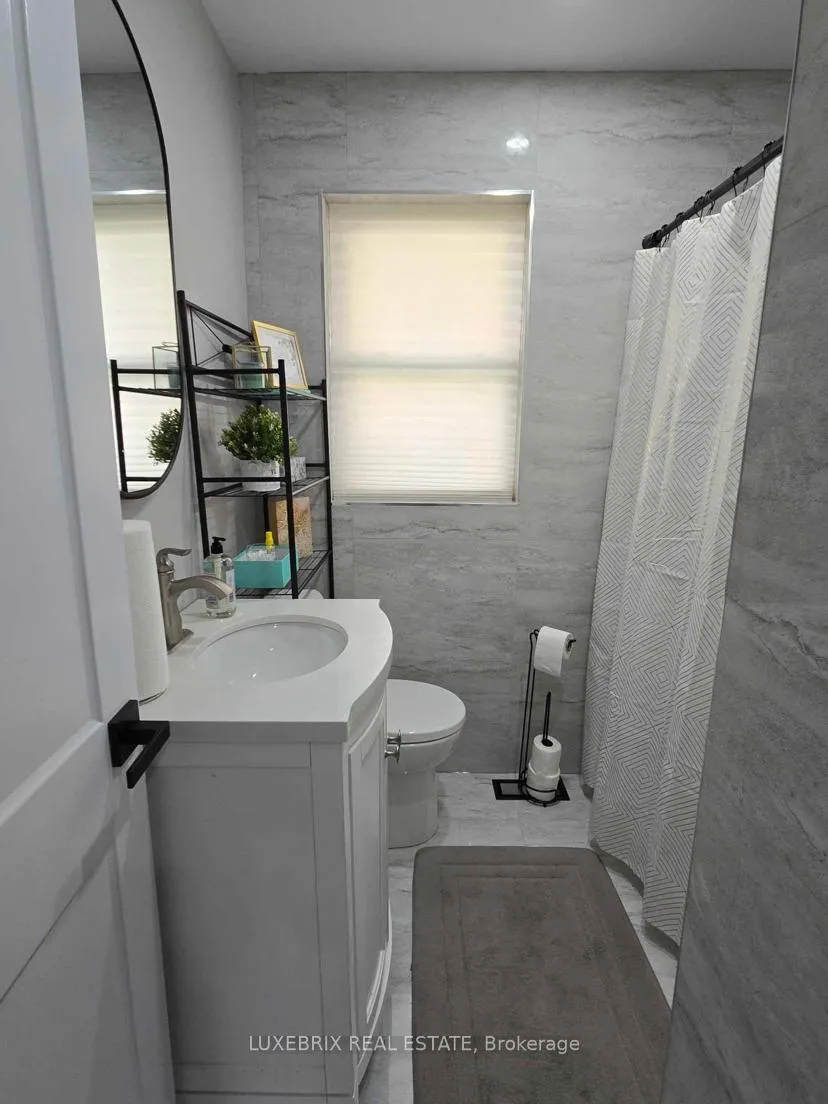 Photo 15 of 1025 Wayne Place, Burlington, LaSalle — HOMEH