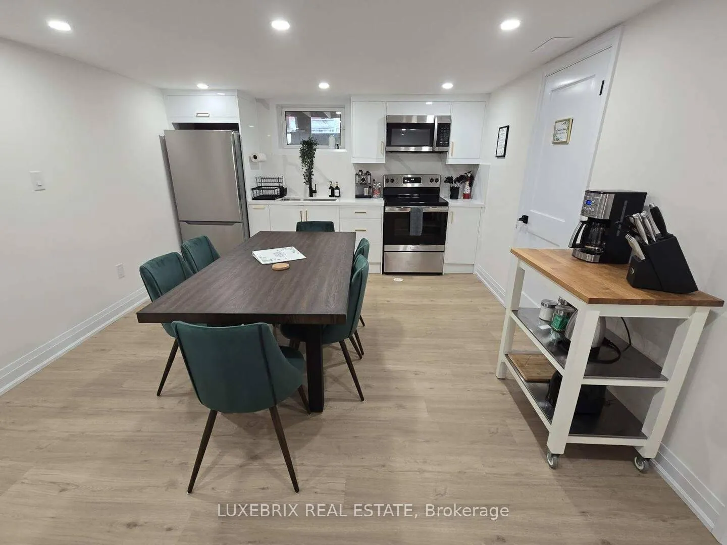 Photo 19 of 1025 Wayne Place, Burlington, LaSalle — HOMEH