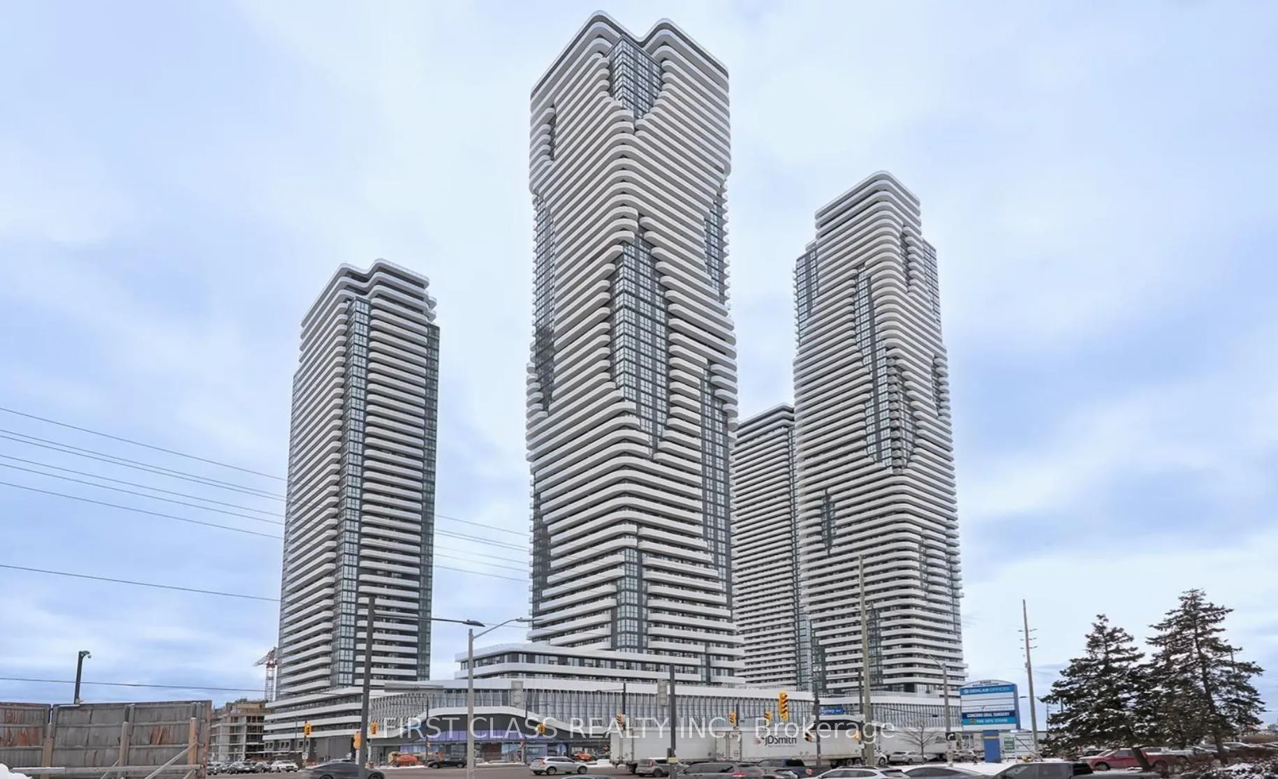 Photo 4 of Unit 3703, 8 Interchange Way, Vaughan, Vaughan Corporate Centre — HOMEH
