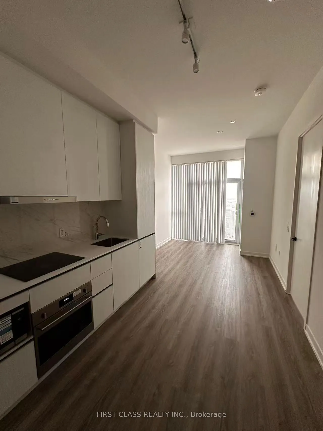 Photo 8 of Unit 3703, 8 Interchange Way, Vaughan, Vaughan Corporate Centre — HOMEH