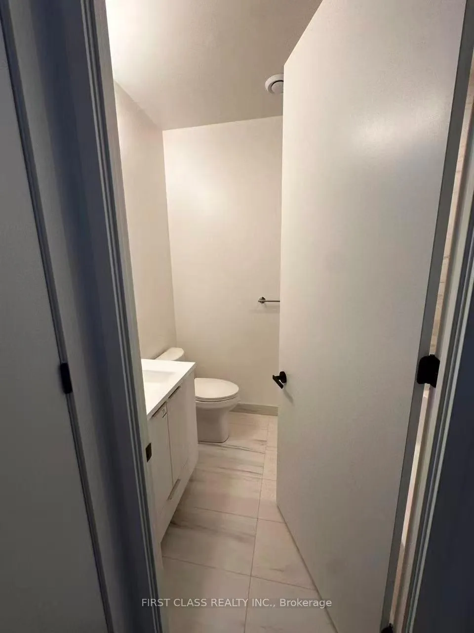 Photo 11 of Unit 3703, 8 Interchange Way, Vaughan, Vaughan Corporate Centre — HOMEH