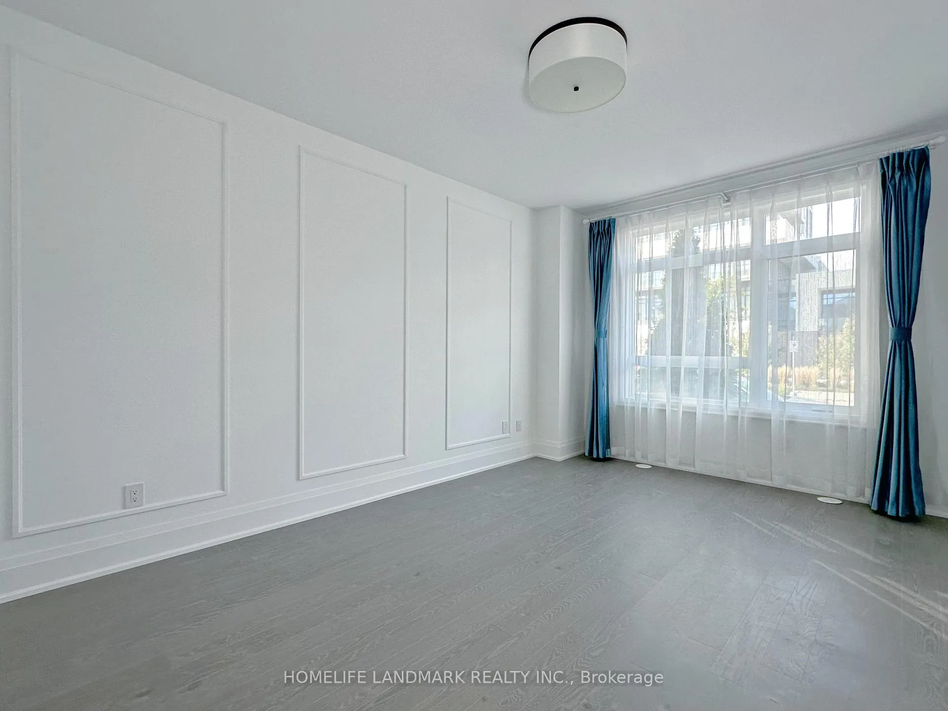 Photo 3 of 45 Gandhi Lane, Markham, Commerce Valley — HOMEH