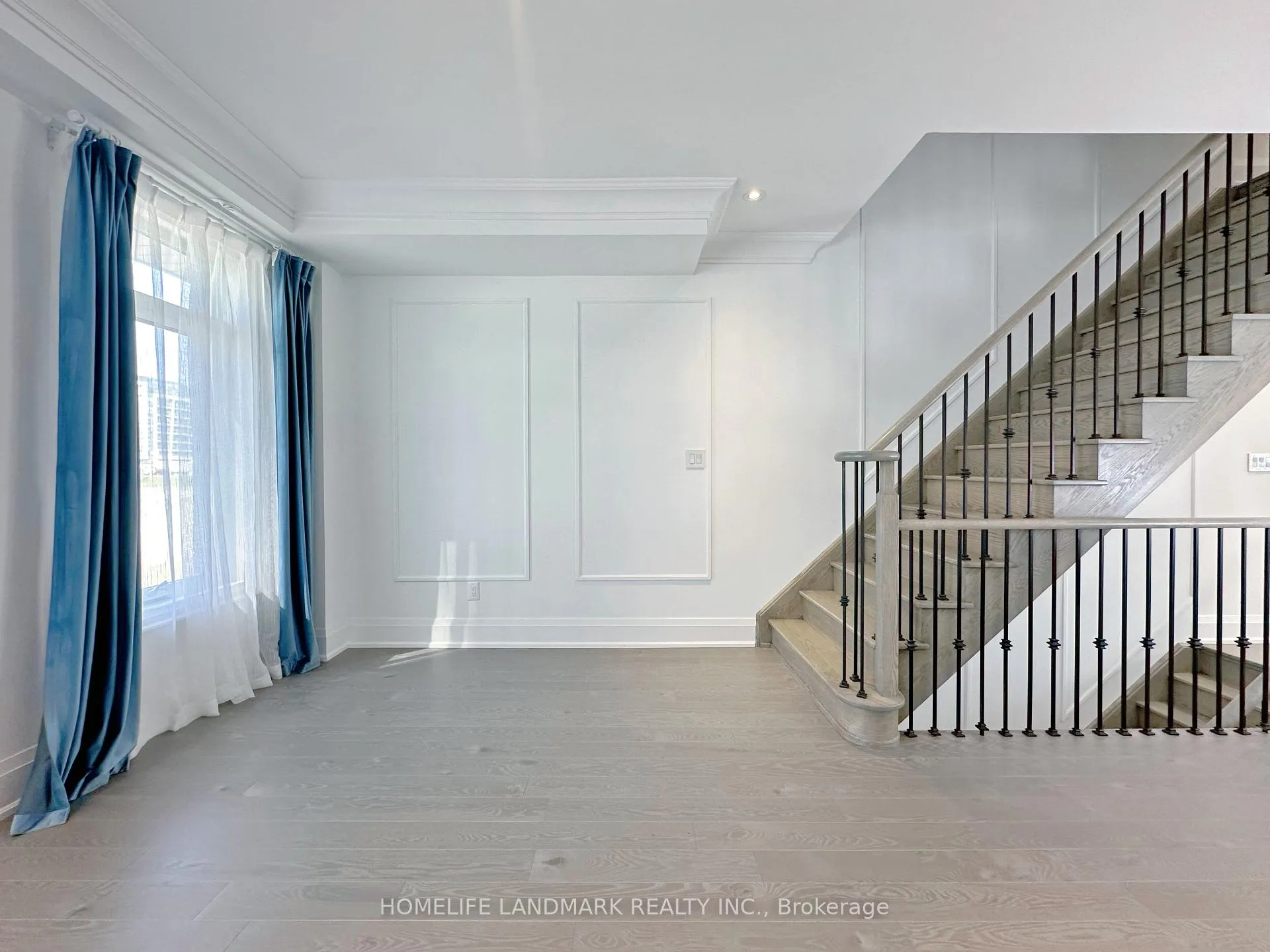 Photo 9 of 45 Gandhi Lane, Markham, Commerce Valley — HOMEH