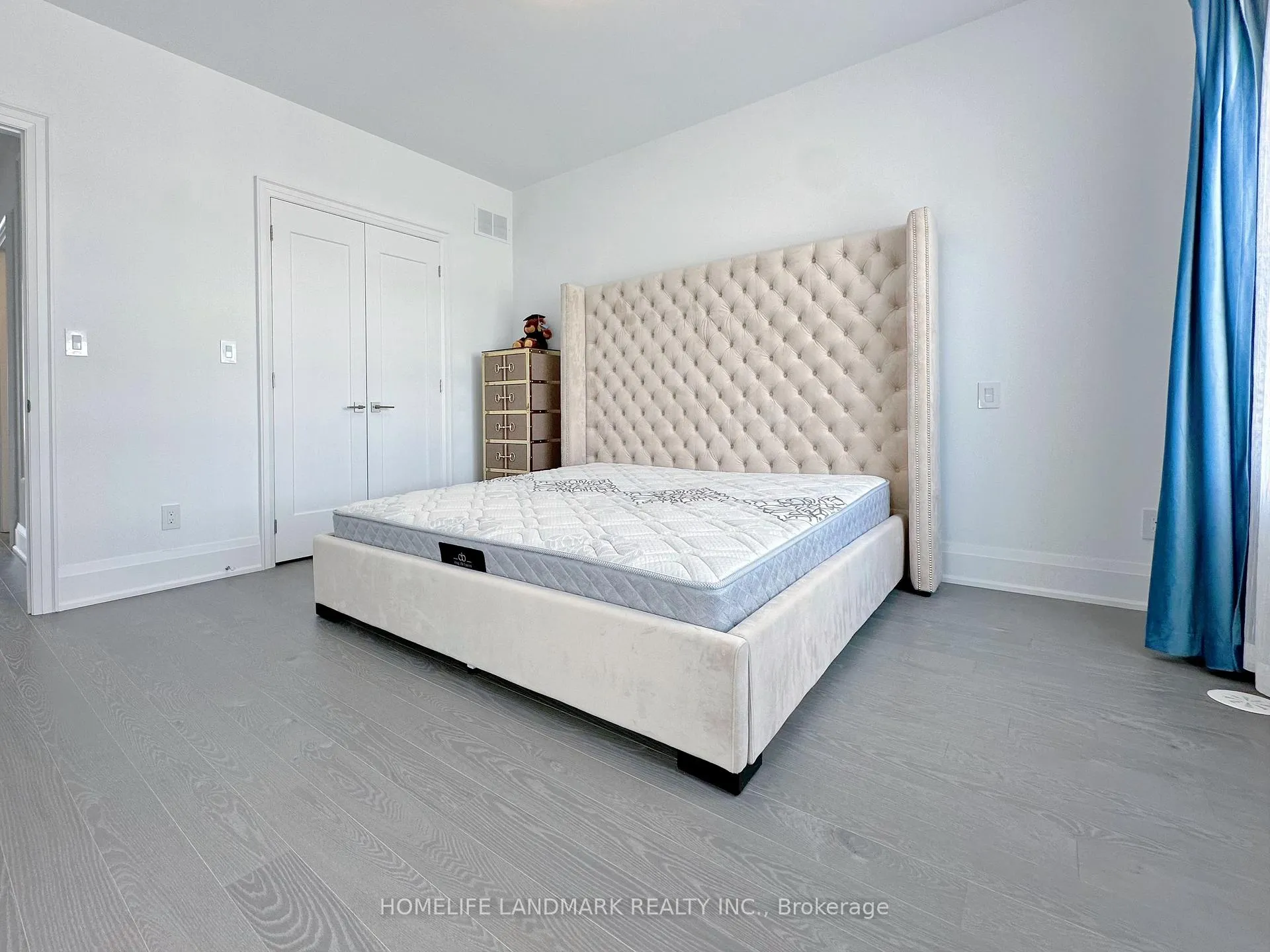 Photo 17 of 45 Gandhi Lane, Markham, Commerce Valley — HOMEH