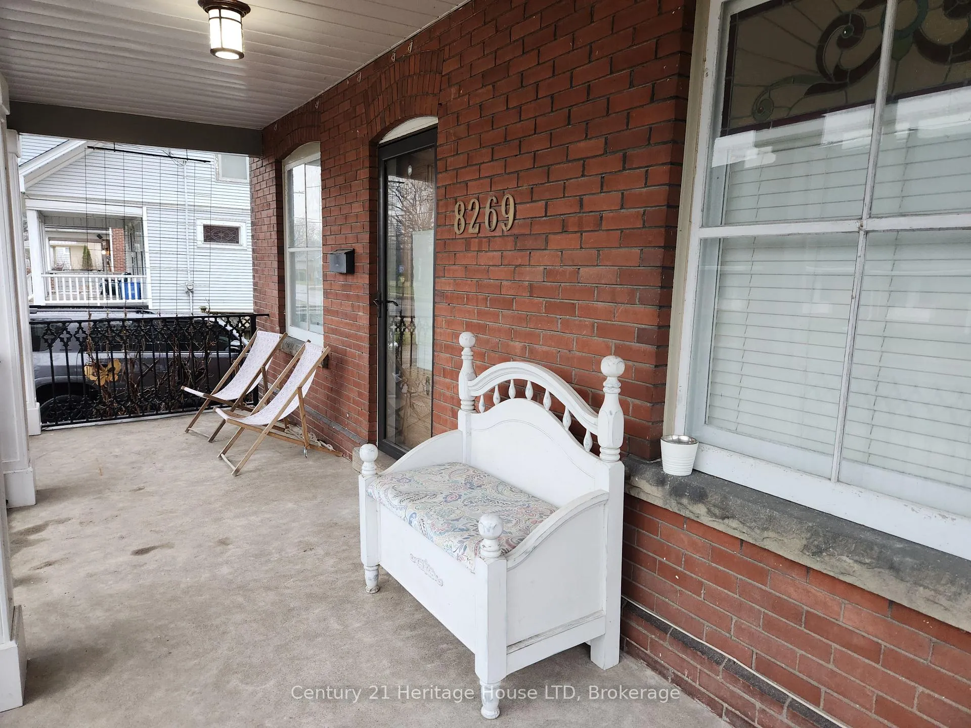 Photo 2 of 8269 Willoughby Drive, Niagara Falls, Chippawa — HOMEH