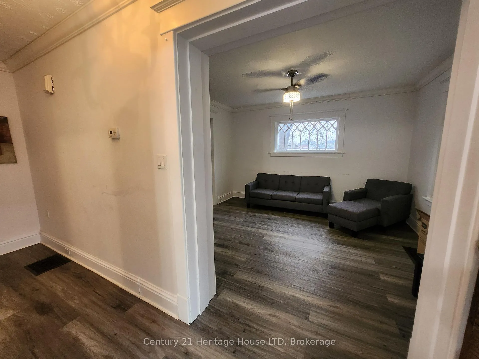 Photo 6 of 8269 Willoughby Drive, Niagara Falls, Chippawa — HOMEH
