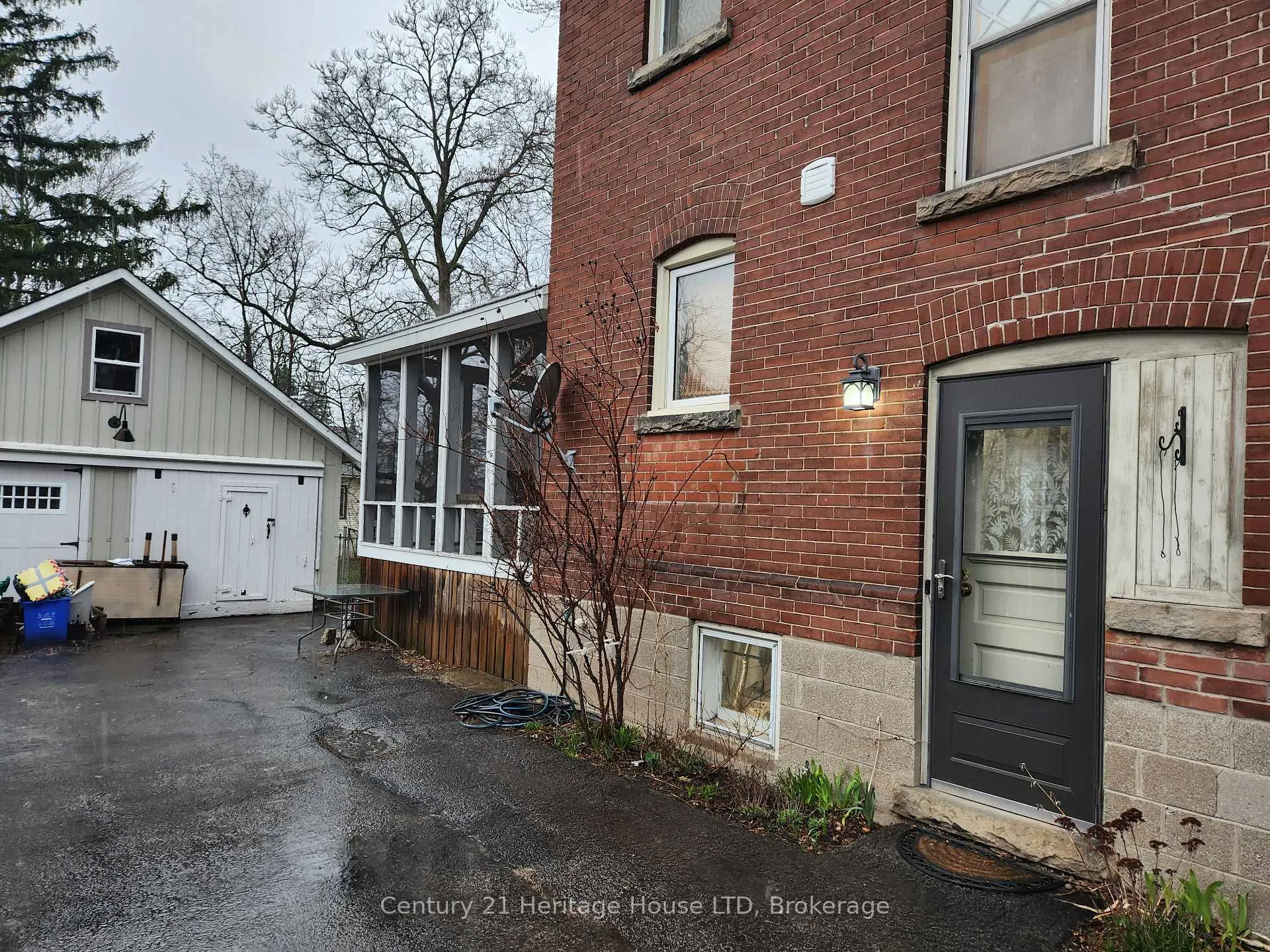 Photo 24 of 8269 Willoughby Drive, Niagara Falls, Chippawa — HOMEH