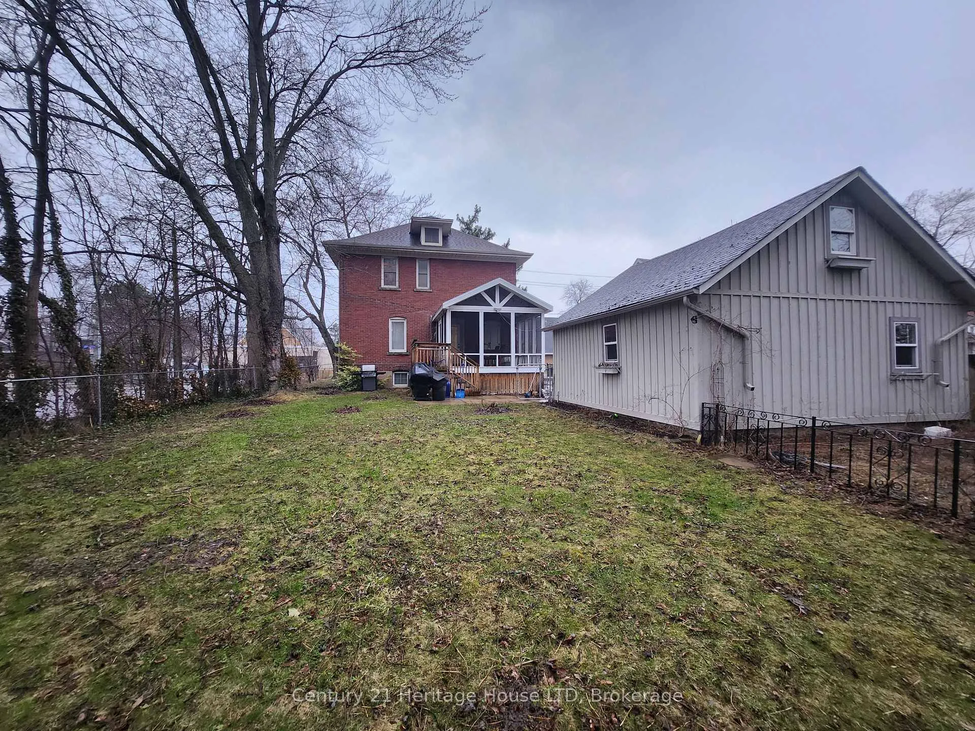 Photo 29 of 8269 Willoughby Drive, Niagara Falls, Chippawa — HOMEH